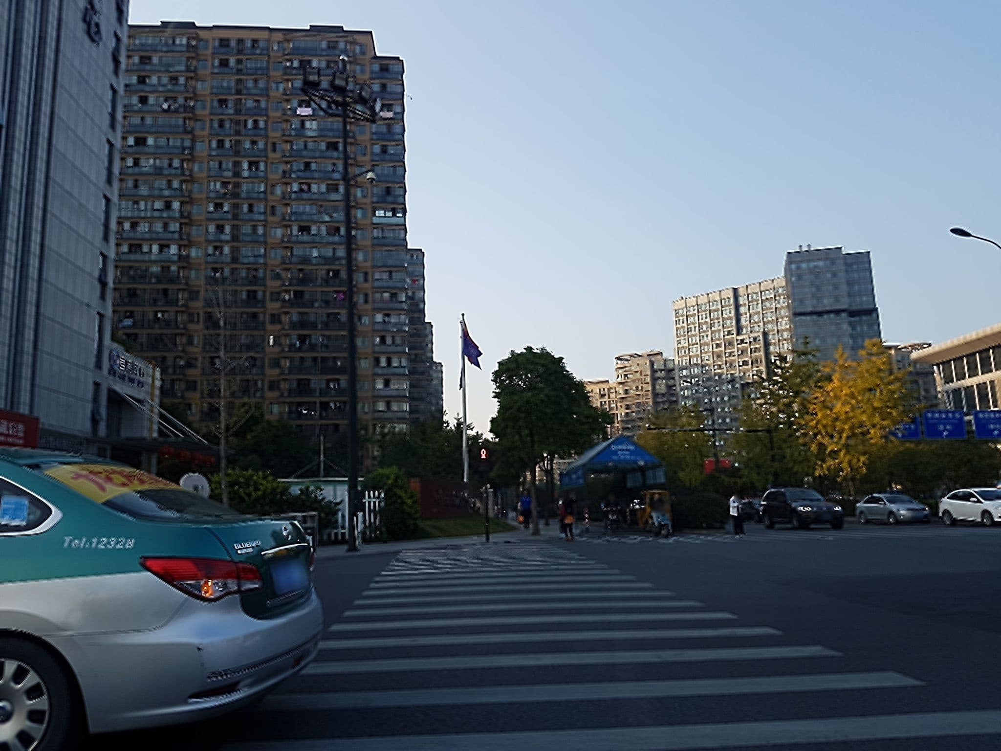 Street view near 东杭快捷酒店, Hangzhou — © dmbreaker (CC BY-SA · Mapillary)