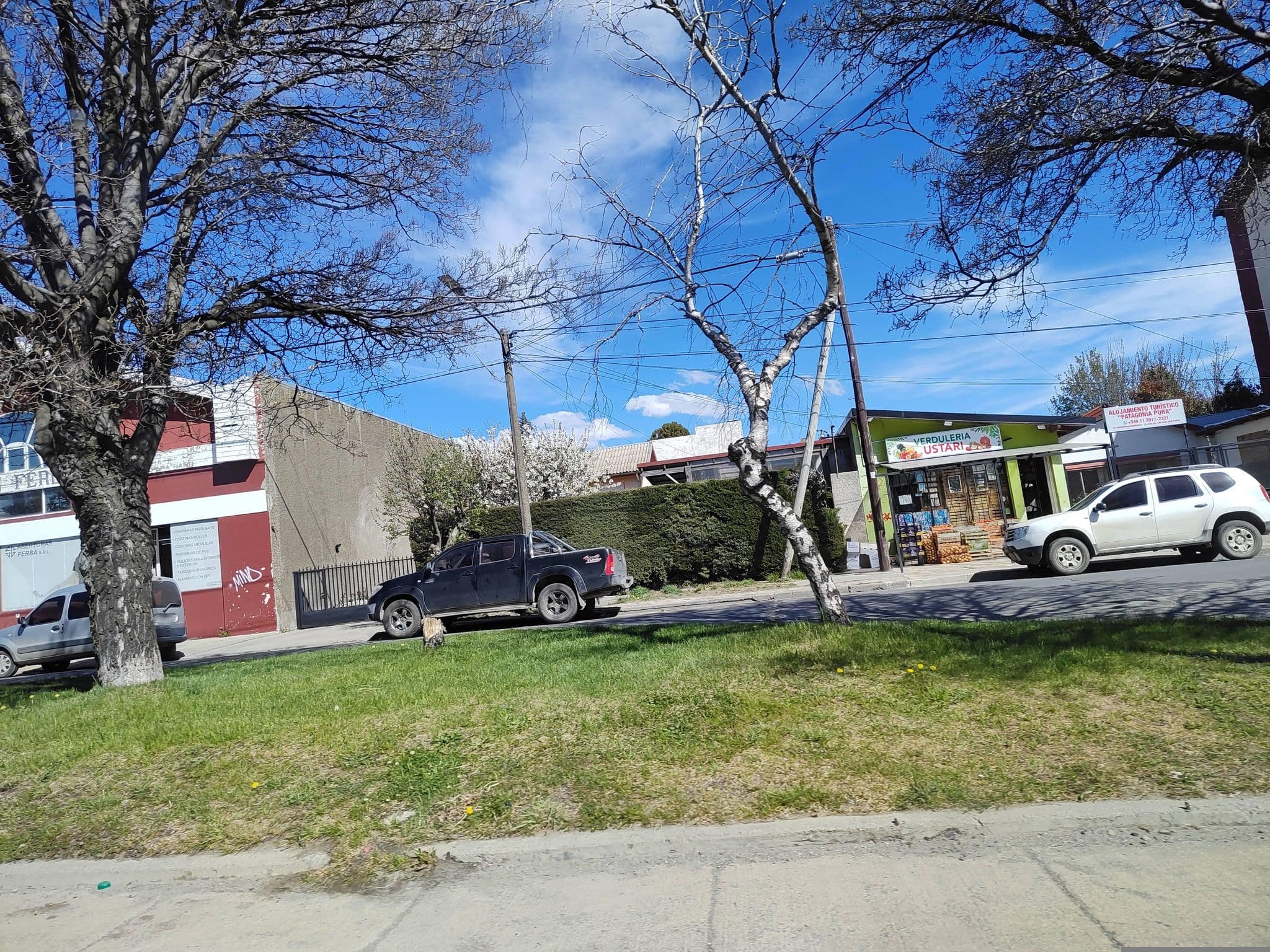 Street view near Italia Inn Hostel, San Carlos de Bariloche