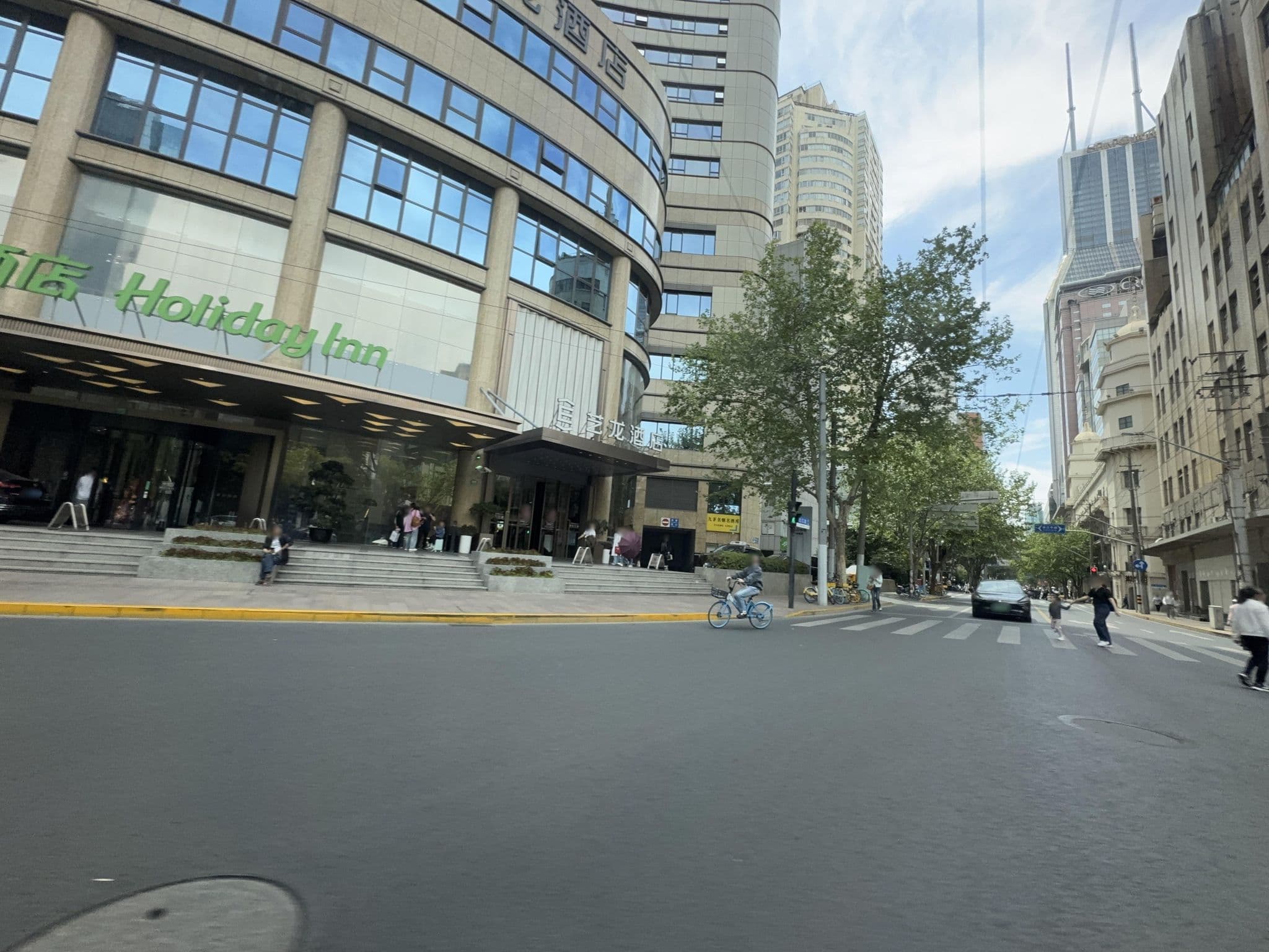Street view near Dayin International Youth Hostel, Huangpu — © filipb (CC BY-SA · Mapillary)