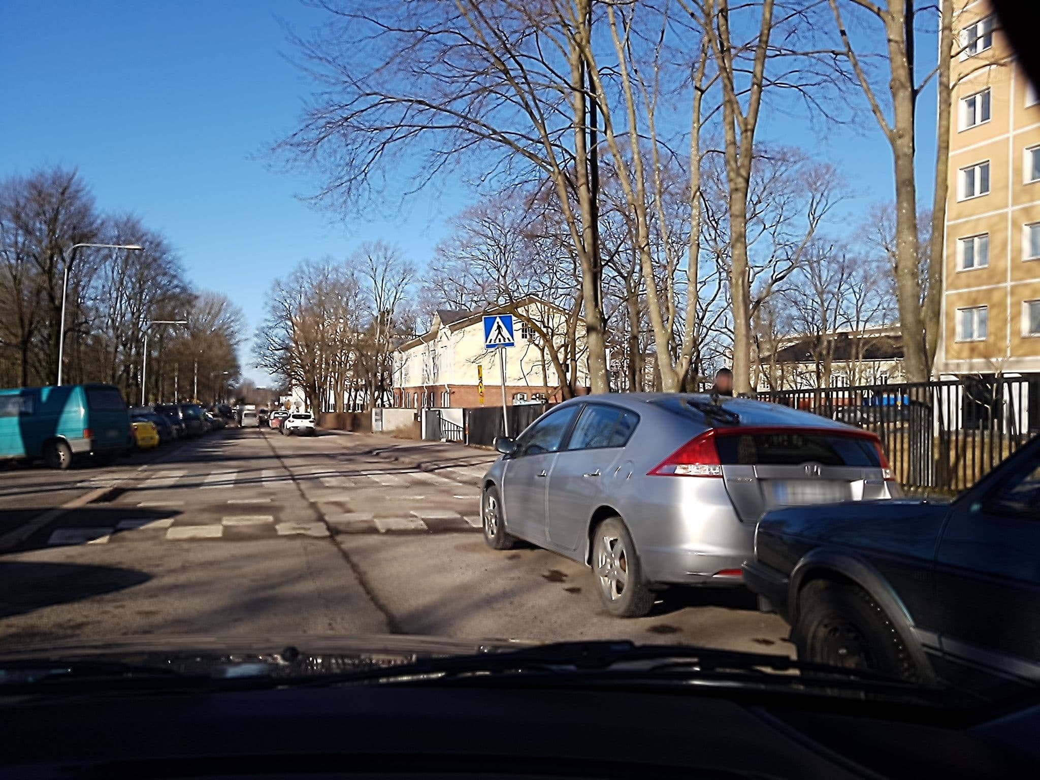 Street view near Töölön tornit, Etu-Töölö — © jaakkoh (CC BY-SA · Mapillary)