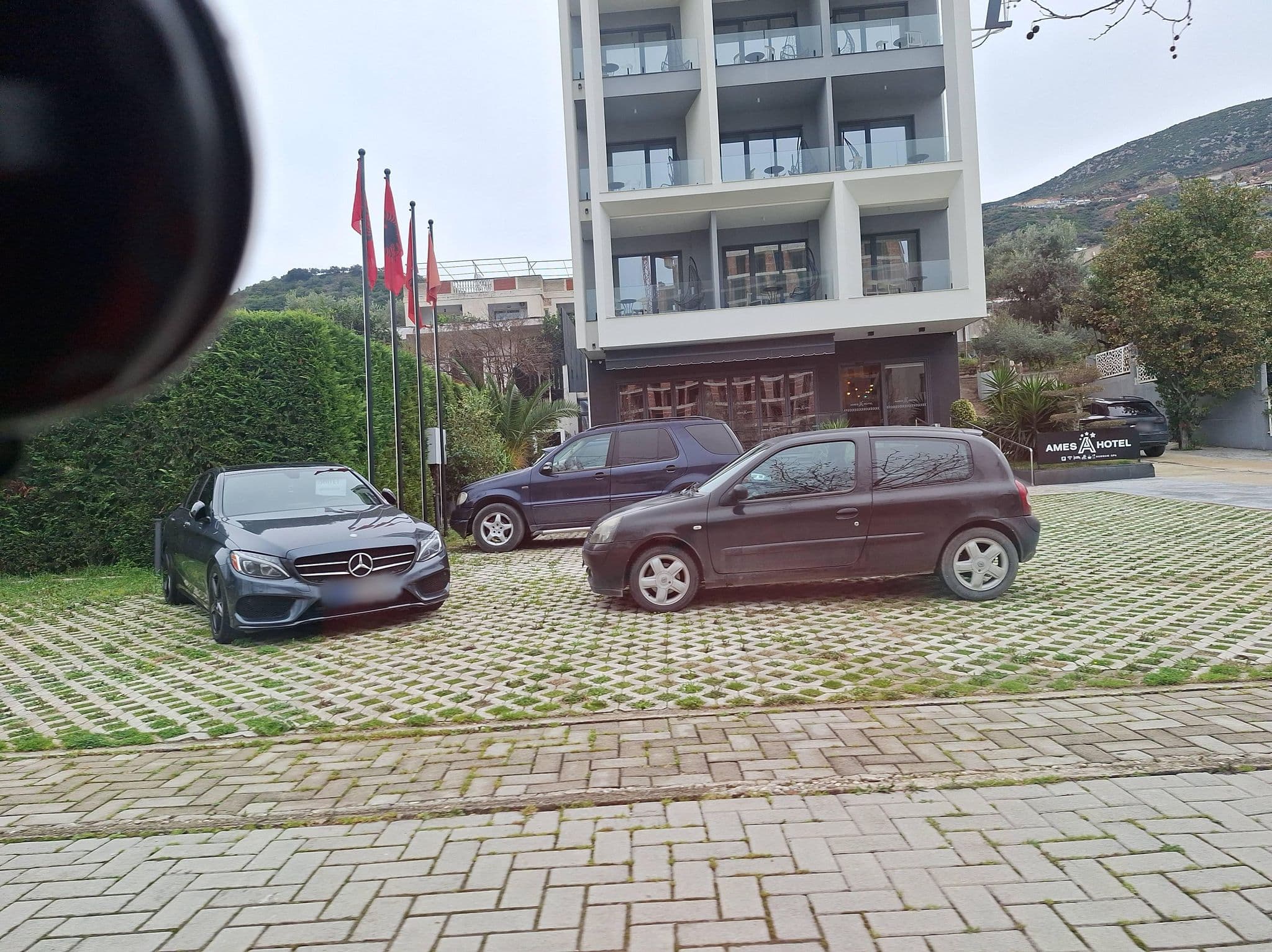 Street view near Armes Hotel & Spa, Vlorë — © denisju_osm (CC BY-SA · Mapillary)