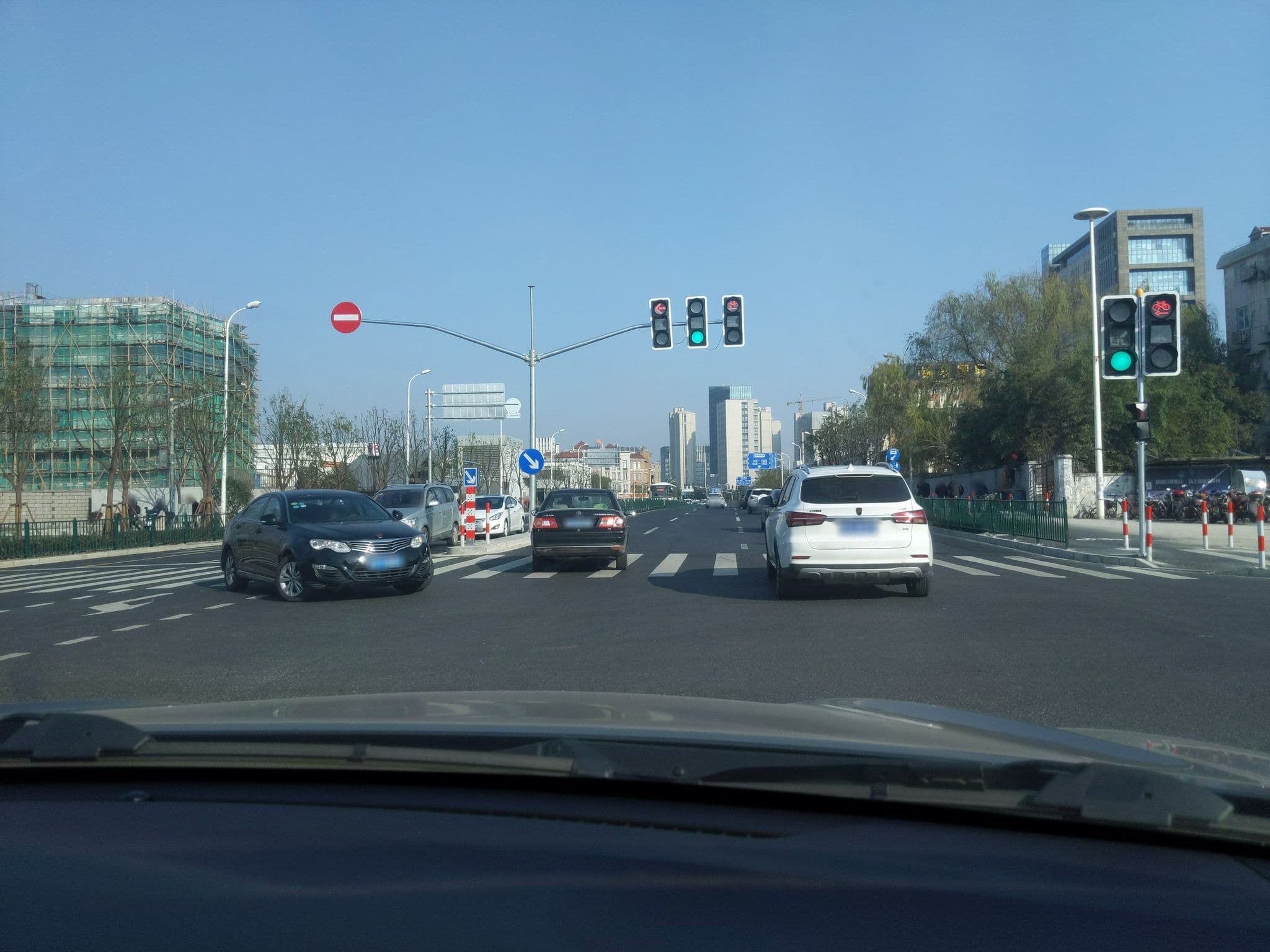Street view near 格林豪泰酒店 | Green Tree Inn, Xuhui — © artoria2e5 (CC BY-SA · Mapillary)