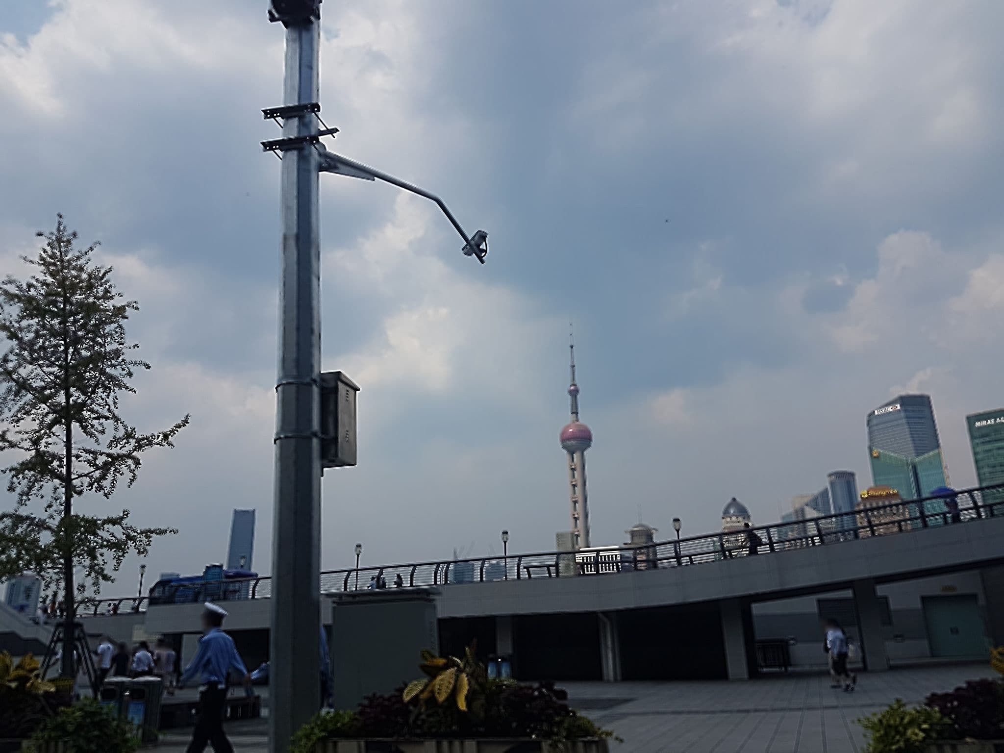 Street view near 上海外滩Atour Hotel, Huangpu — © changchun1 (CC BY-SA · Mapillary)