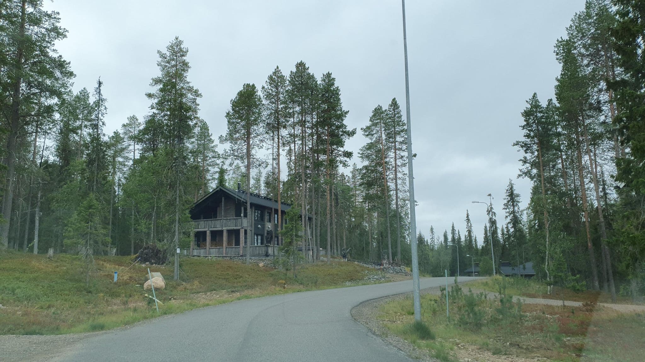 Street view near Usvarinne, Kittilä