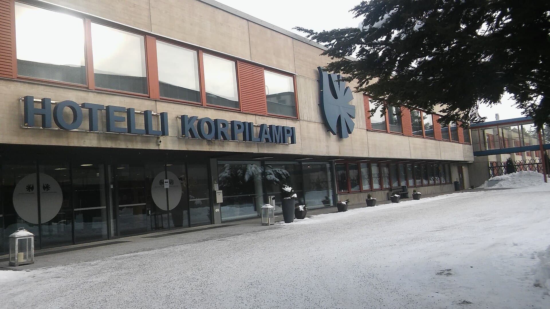 Hotelli Korpilampi (via Wikimedia Commons, CC BY-SA 4.0)