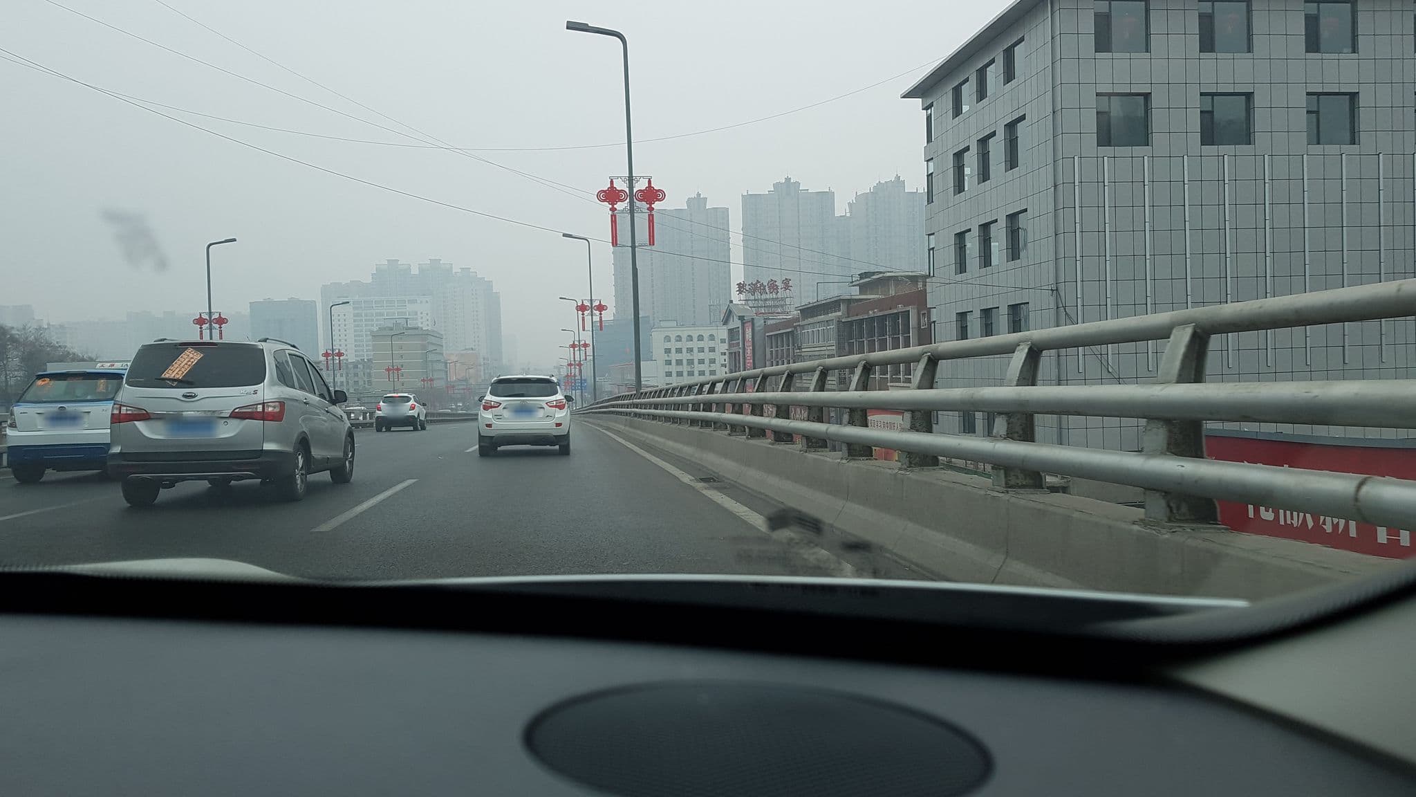 Street view near 红海湾酒店, Taiyuan — © zxmon21 (CC BY-SA · Mapillary)