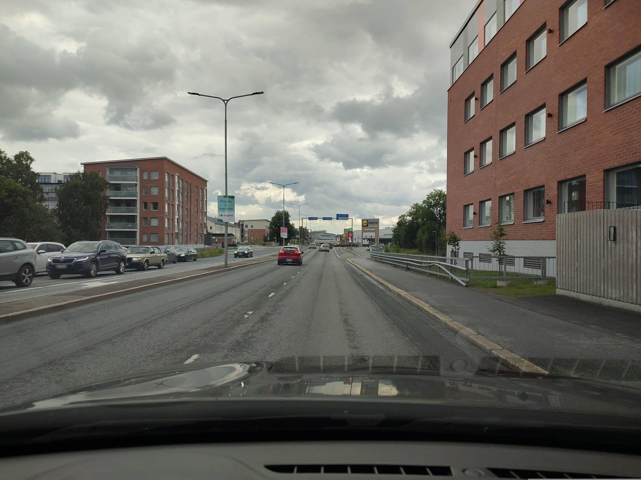 Street view near Greenstar Hotel Vaasa, Vaasa — © masterofnoroad (CC BY-SA · Mapillary)