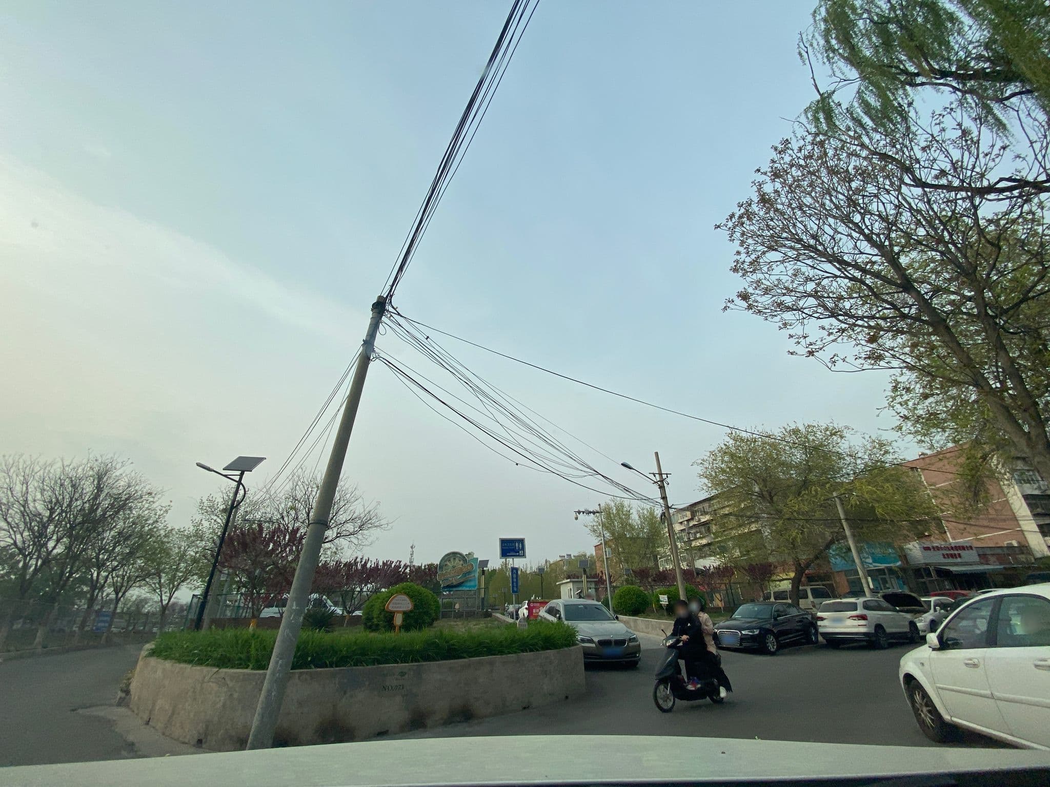 Street view near 北京天下城宾馆, Beijing — © adirricor (CC BY-SA · Mapillary)