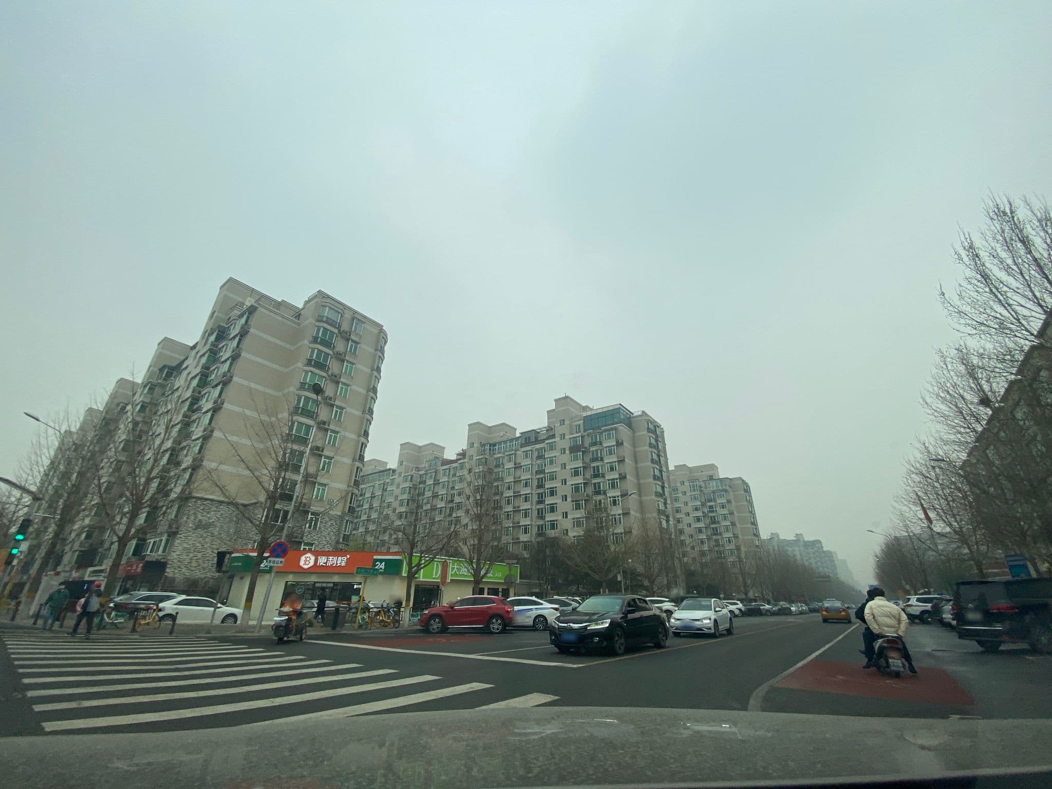 Street view near 北京世纪华天酒店 • Century Huatian Hotel, Beijing — © adirricor (CC BY-SA · Mapillary)