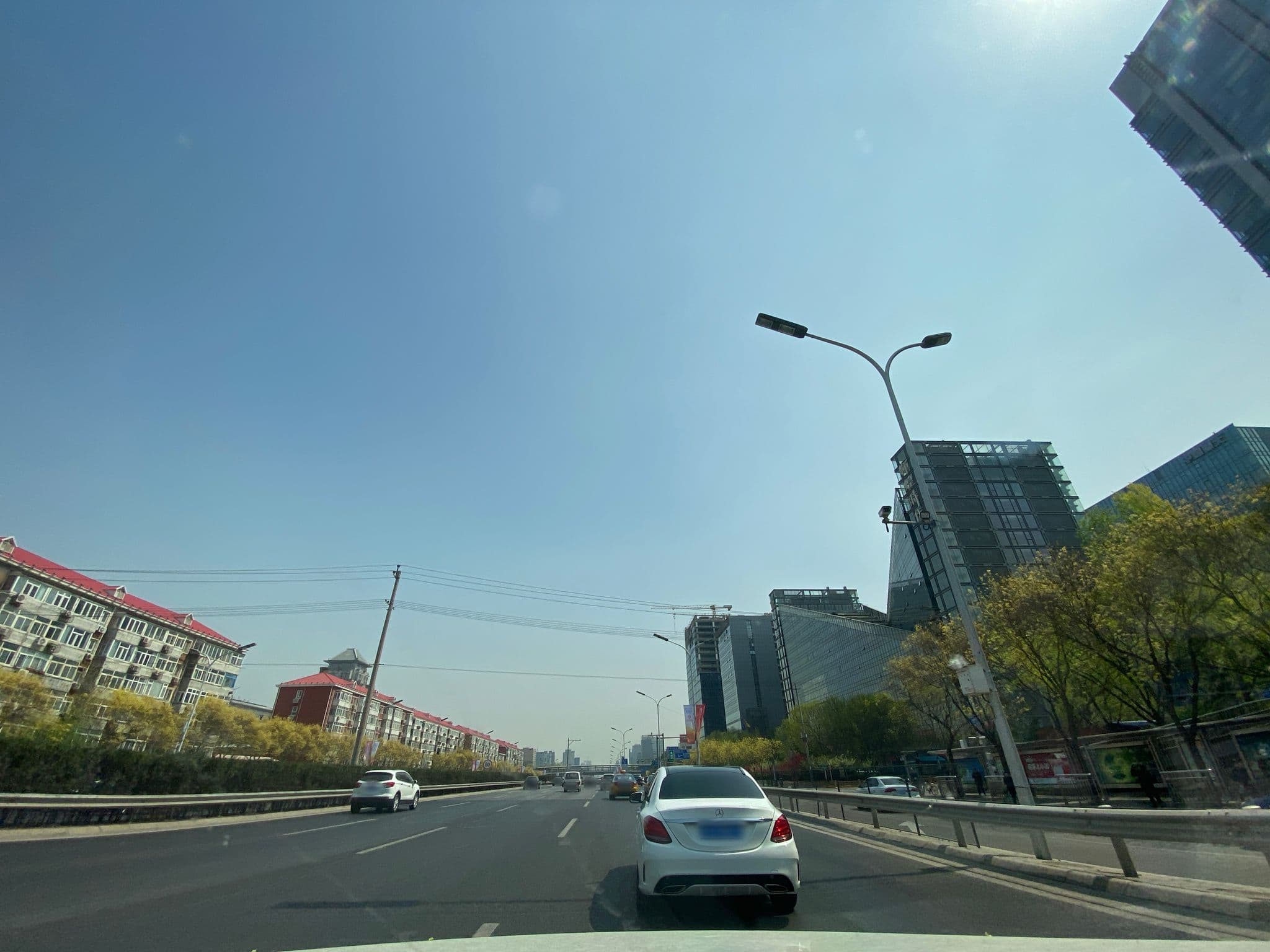 Street view near 每日精品酒店中关村店, Beijing — © adirricor (CC BY-SA · Mapillary)