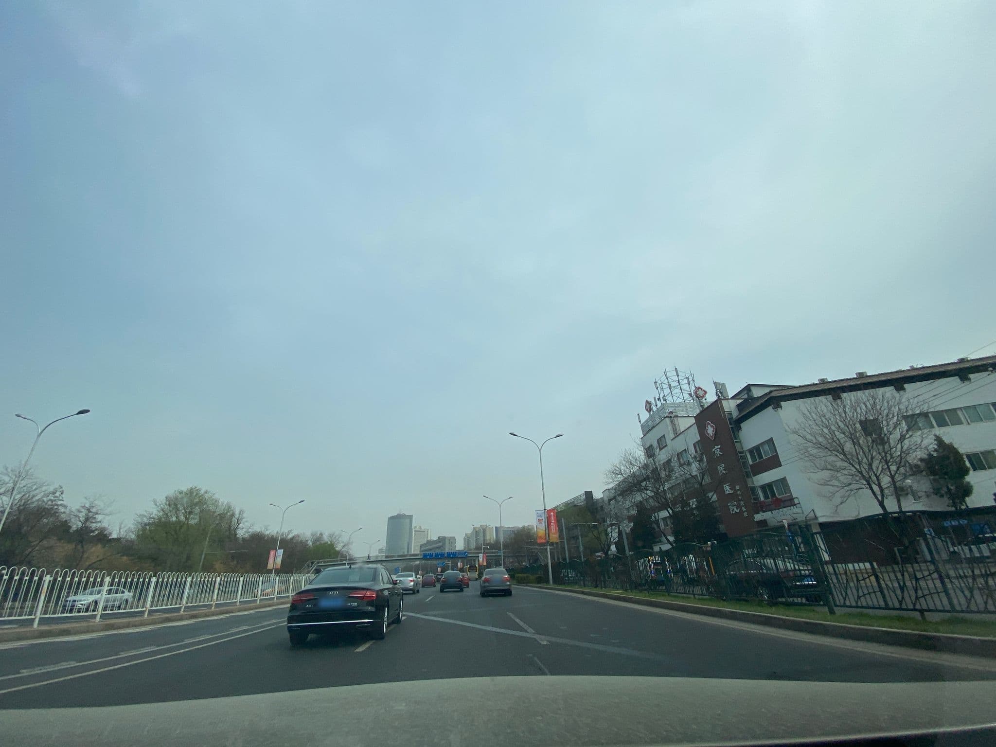 Street view near Jin Long Tan Hotel, Beijing — © adirricor (CC BY-SA · Mapillary)