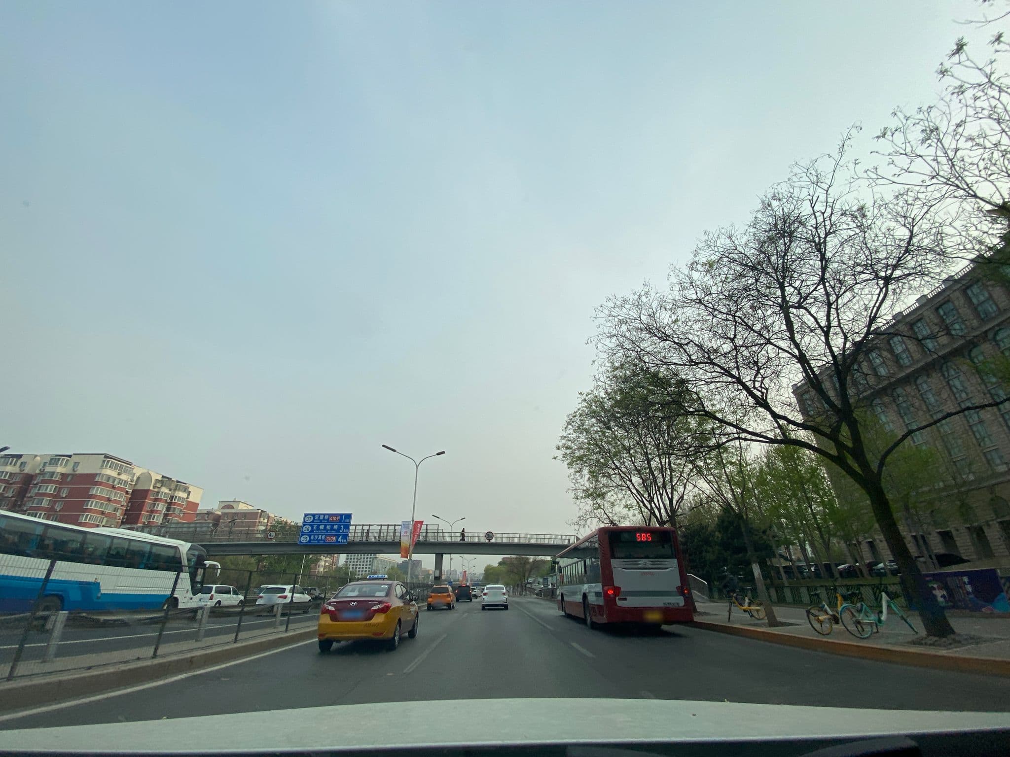 Street view near Schonbrunn Hotel | Beijing, Beijing — © adirricor (CC BY-SA · Mapillary)