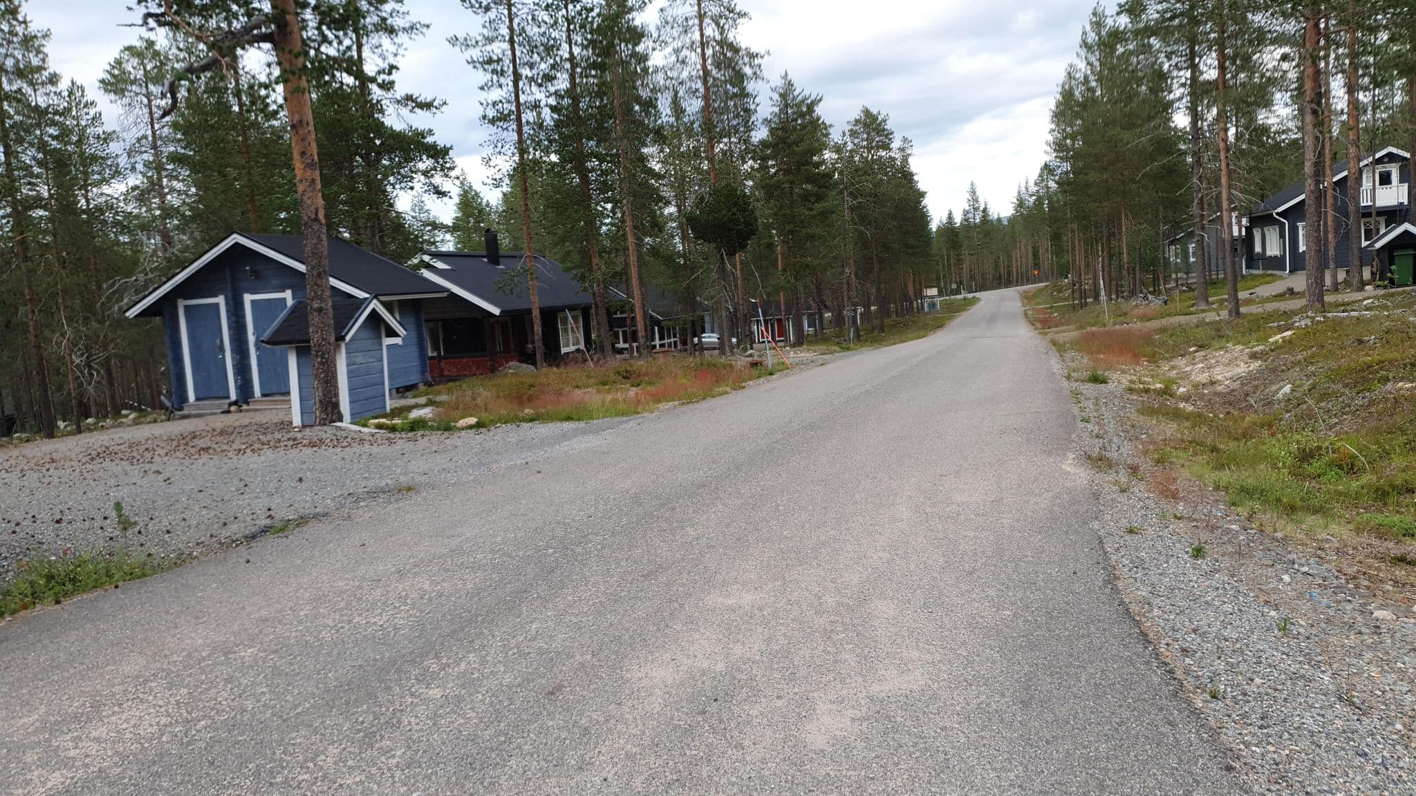 Street view near Lumikki, Kolari — © houtari (CC BY-SA · Mapillary)