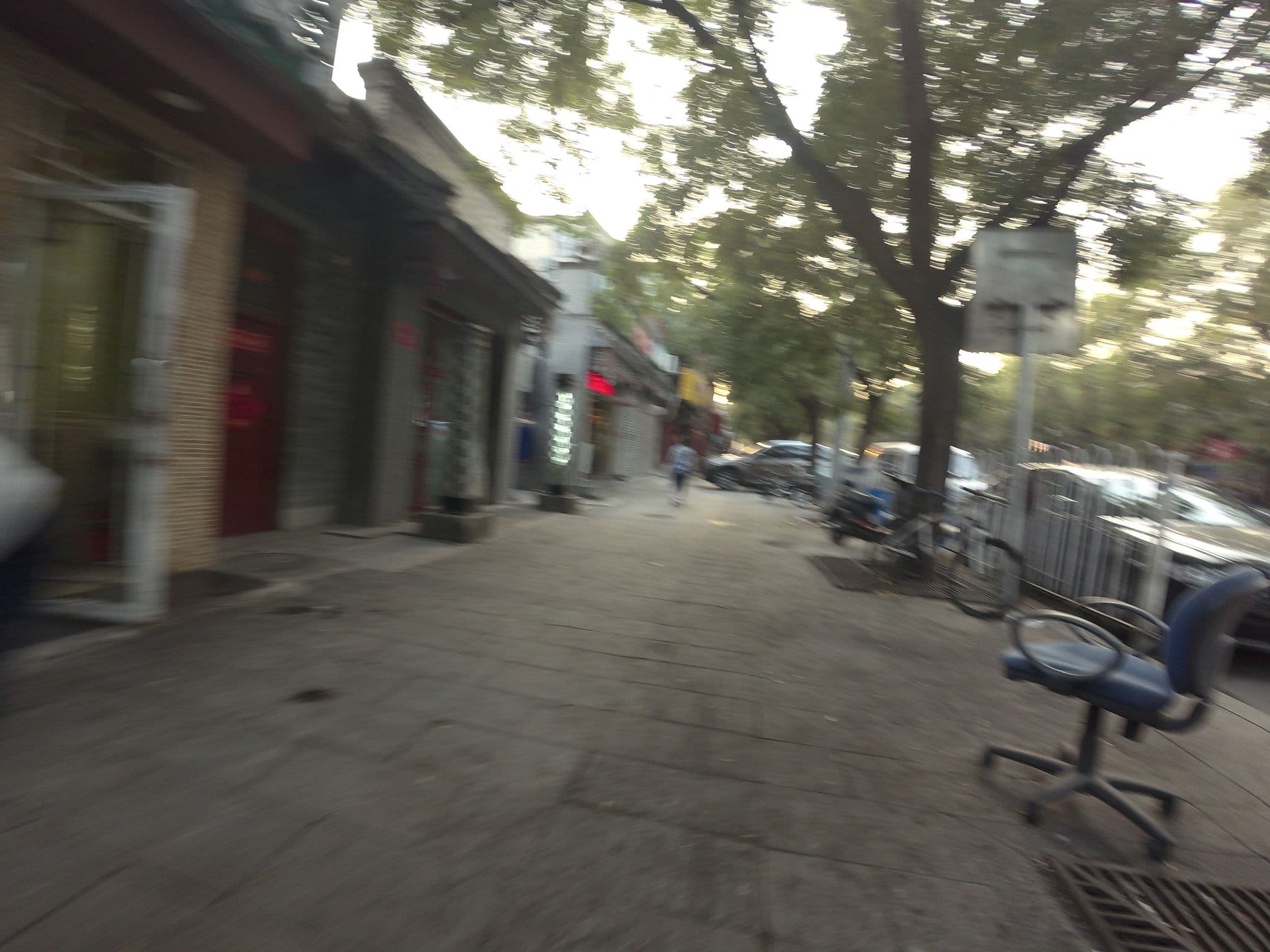 Street view near 北京金融街丽思卡尔顿大堂吧, Beijing — © mapeadora (CC BY-SA · Mapillary)