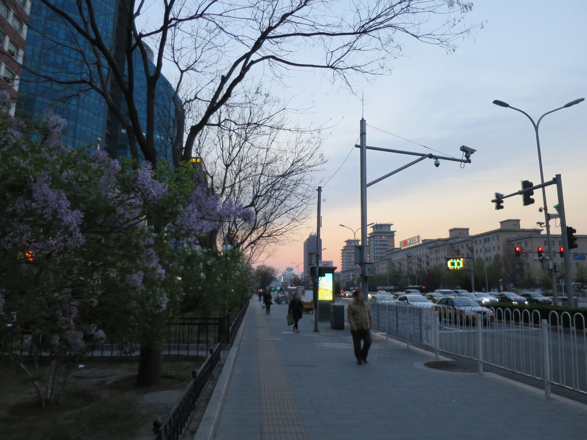 Street view near 欣燕都连锁酒店, Beijing — © richlv (CC BY-SA · Mapillary)