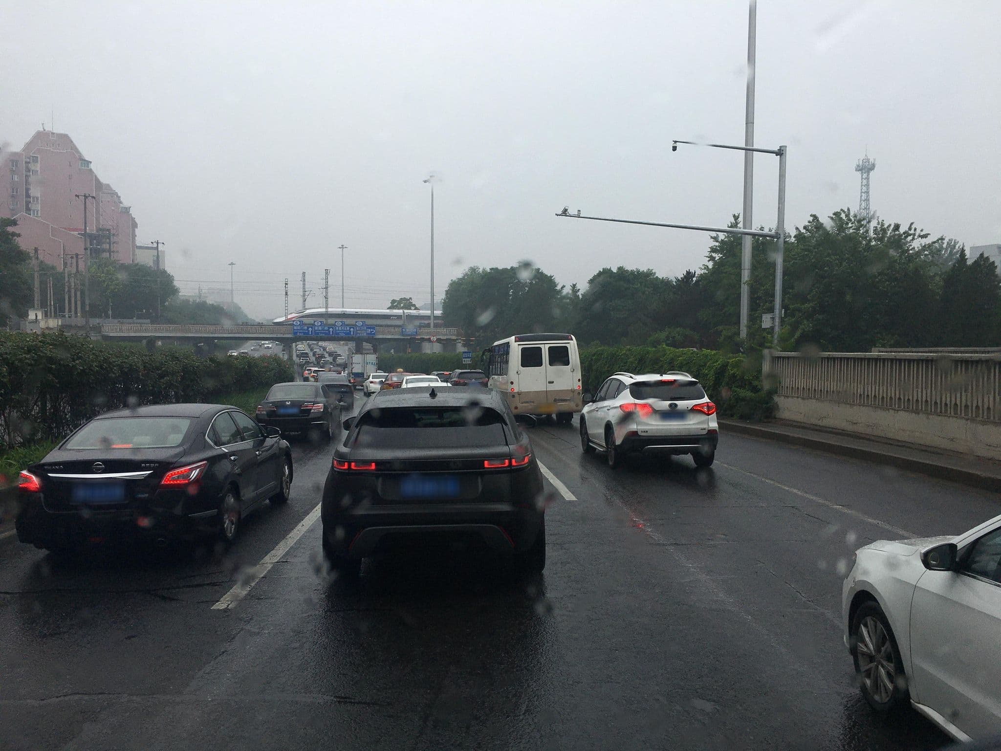 Street view near 金桥国际酒馆, Beijing — © ariellopez (CC BY-SA · Mapillary)