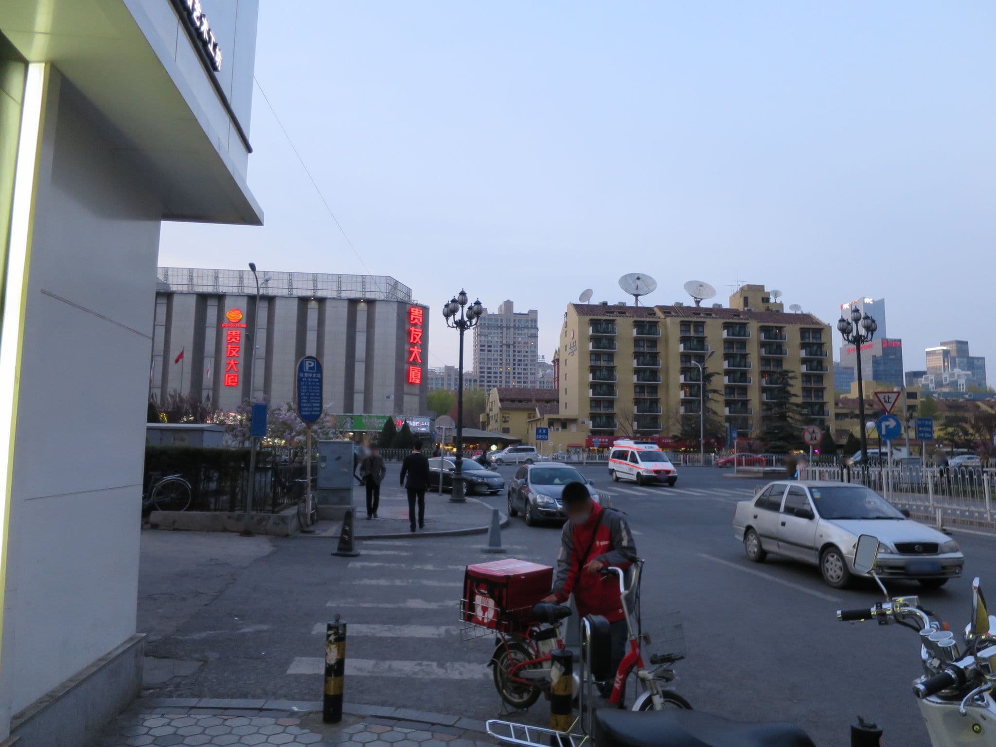 Street view near 北京星七天服务式自助公寓, Beijing — © richlv (CC BY-SA · Mapillary)