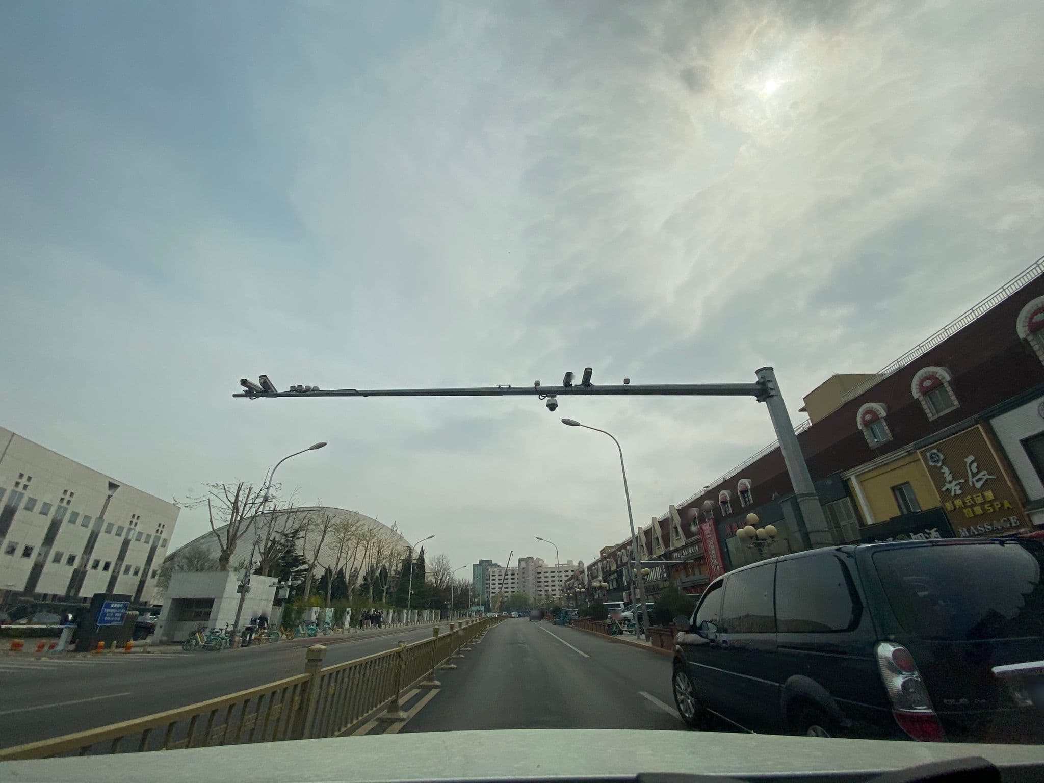 Street view near 光明飯店503, Beijing — © adirricor (CC BY-SA · Mapillary)