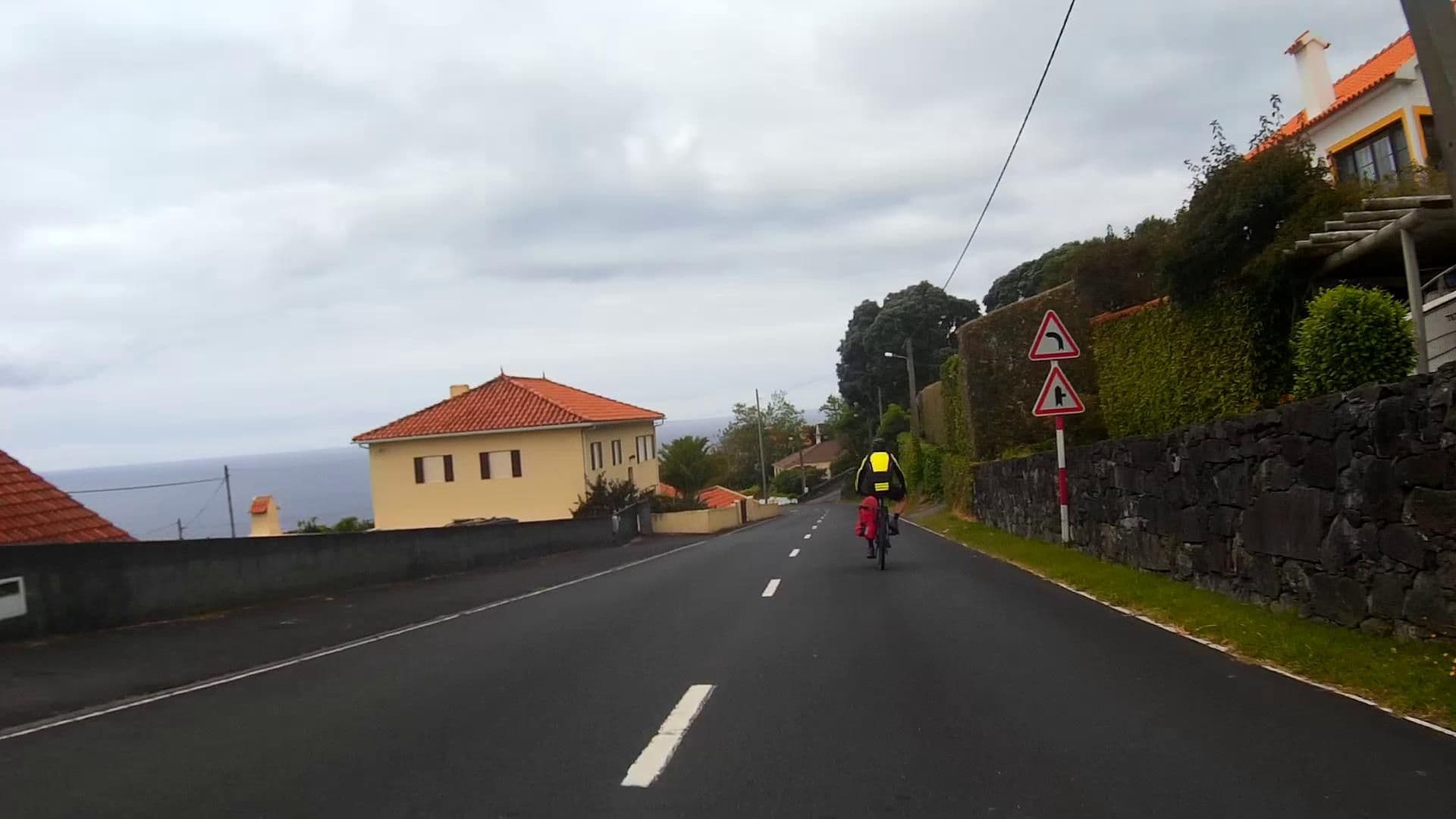 Street view near Casa do Nuno, Ribeira Grande — © ligfietser (CC BY-SA · Mapillary)