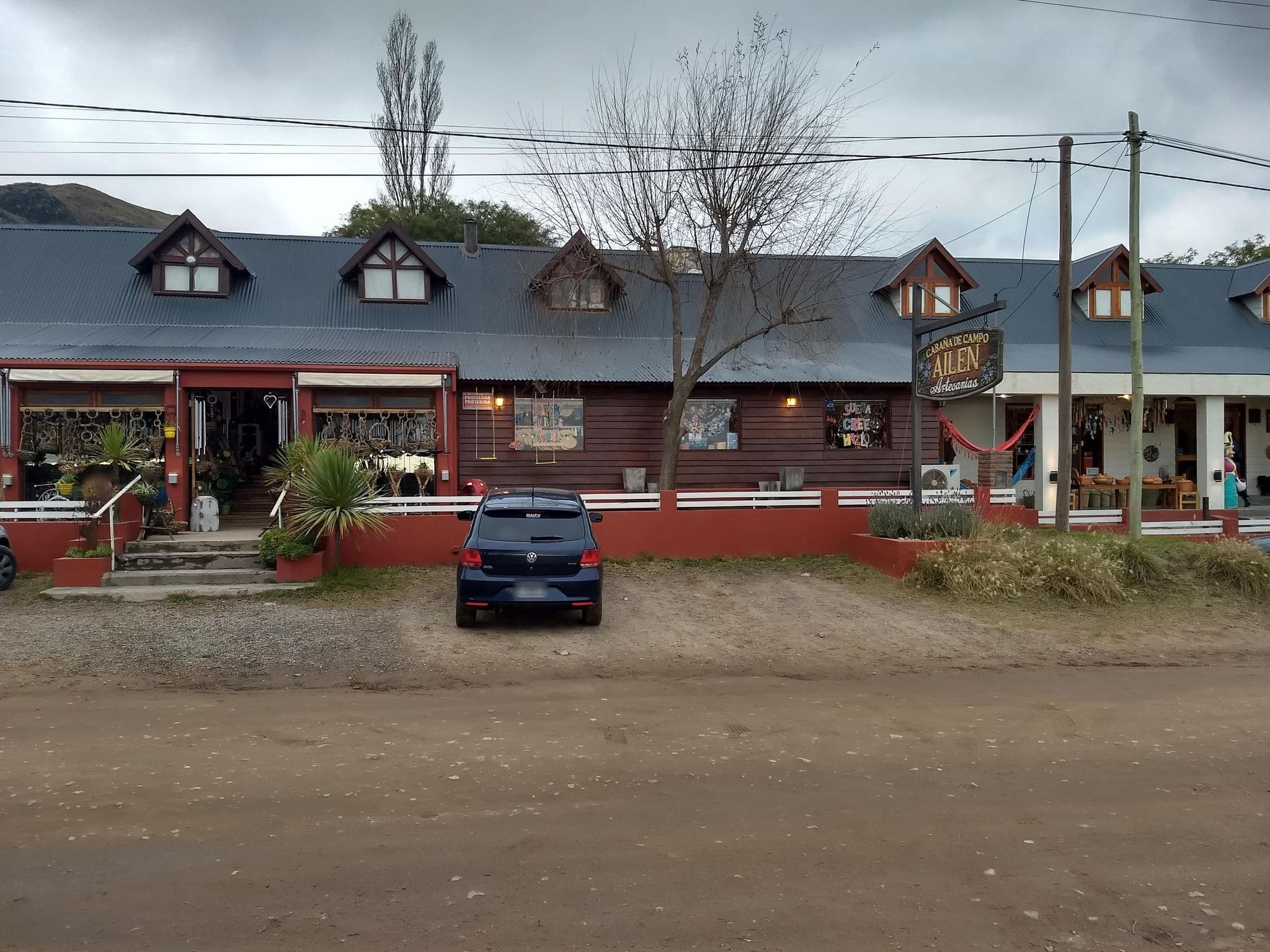 Street view near Cabaña de Campo Ailen, Villa Giardino — © etolocka (CC BY-SA · Mapillary)
