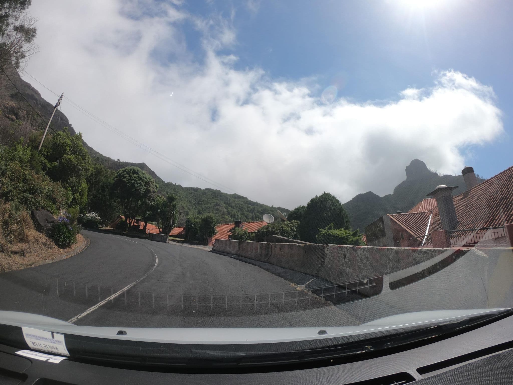 Street view near Valley View Hotel Encumeada, São Vicente — © filipesilva (CC BY-SA · Mapillary)