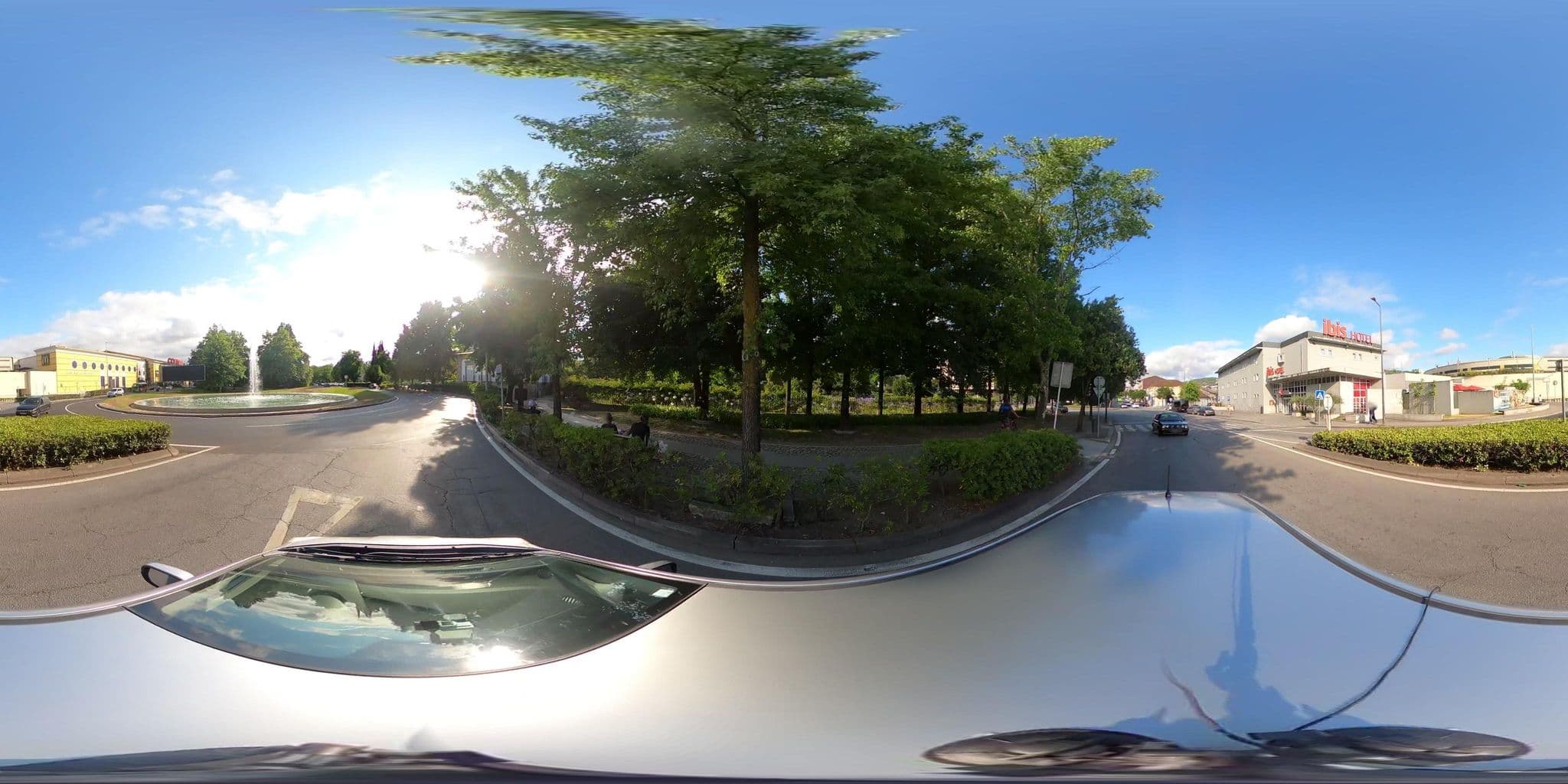 Street view near Hotel Ibis, Guimarães — © sanjorgepinho (CC BY-SA · Mapillary)