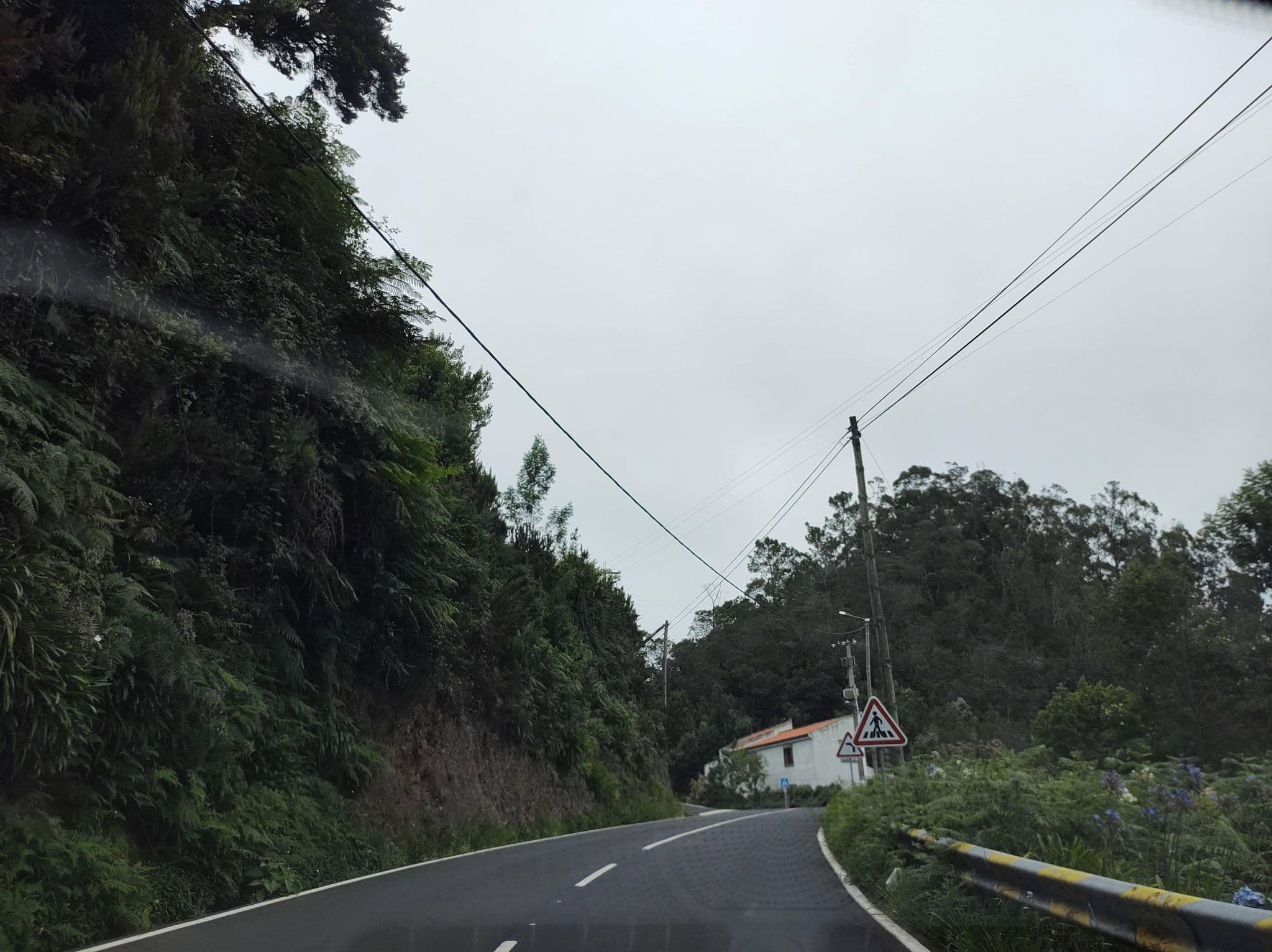 Street view near Residencial o curtado, Santana — © thetornado76 (CC BY-SA · Mapillary)