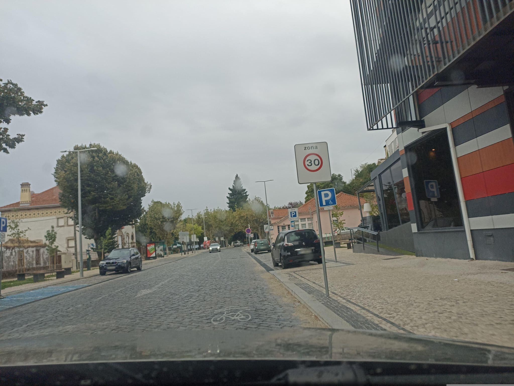 Street view near SportHotel, Covilhã — © toniserra (CC BY-SA · Mapillary)