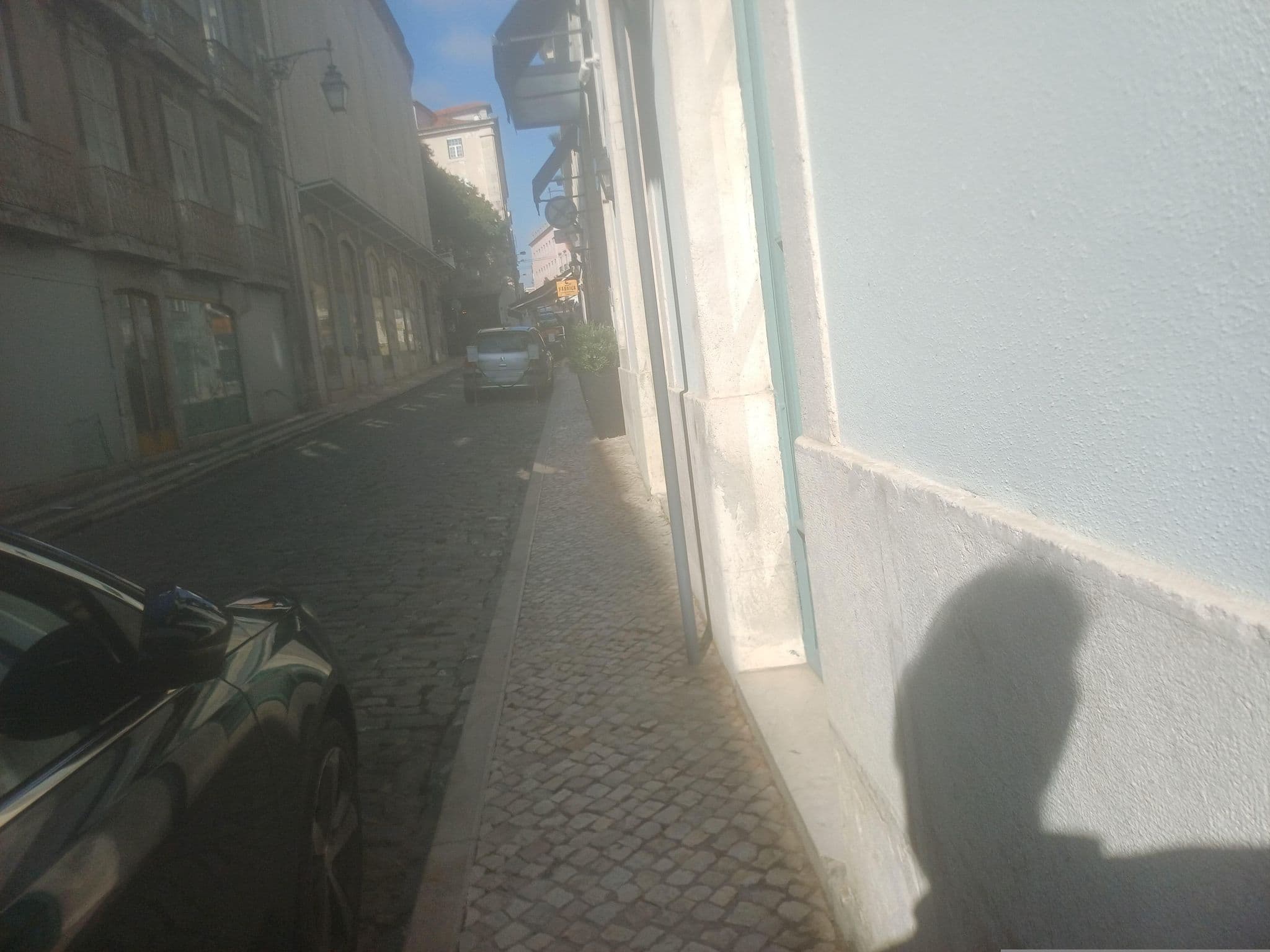 Street view near Pensão Residencial Portuense, São Mamede — © beer119 (CC BY-SA · Mapillary)