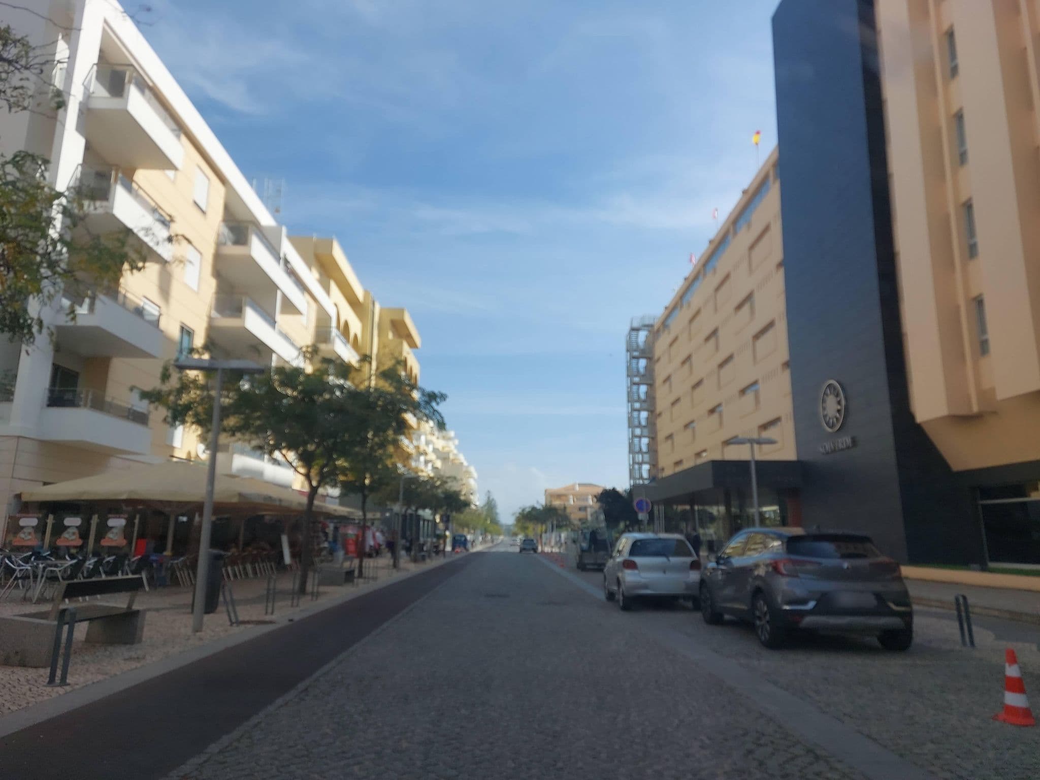 Street view near Algarve Casino, Ferragudo — © 5rmft (CC BY-SA · Mapillary)