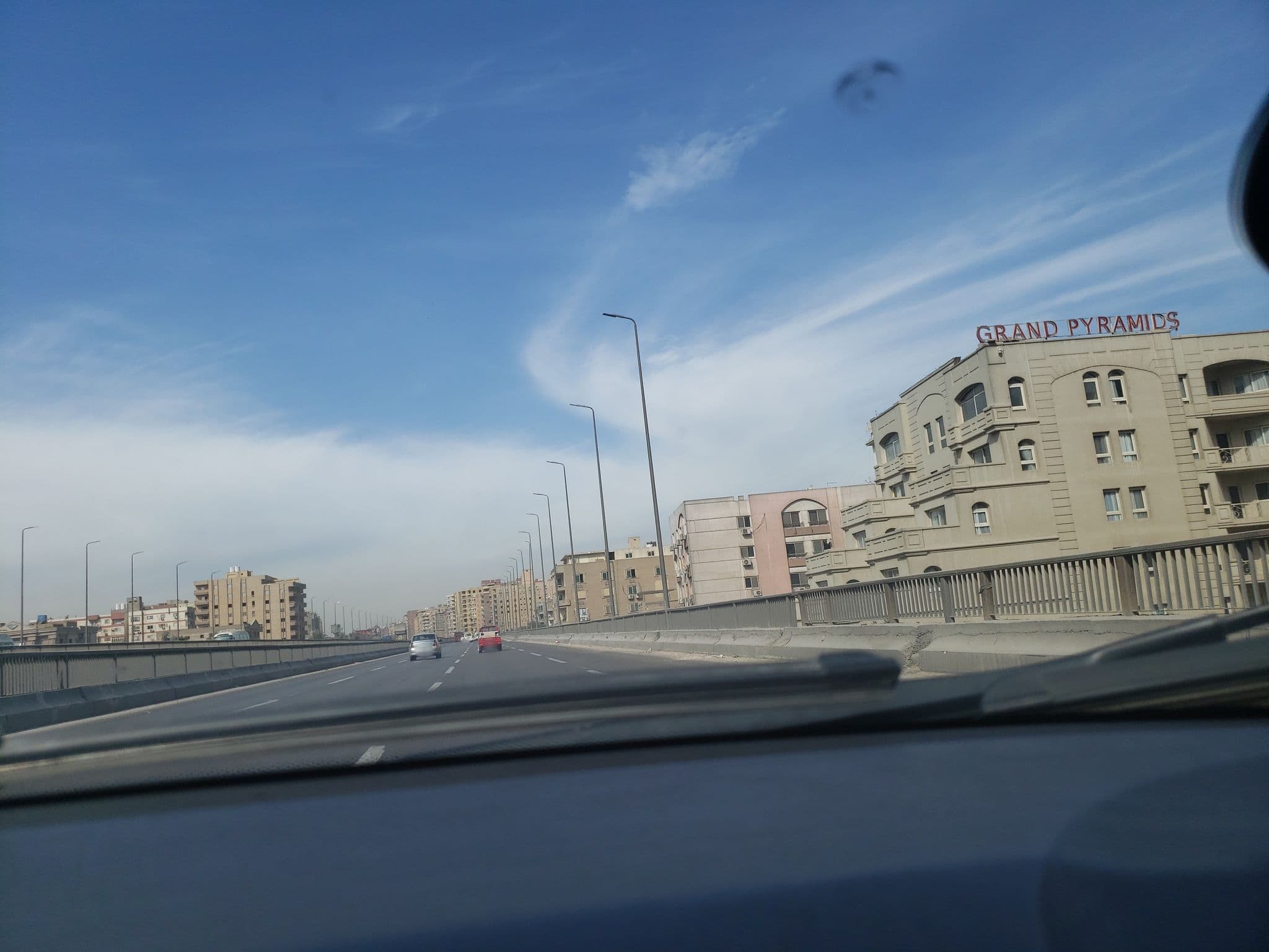 Street view near فندق جراند بيراميدز, Giza — © de1711 (CC BY-SA · Mapillary)