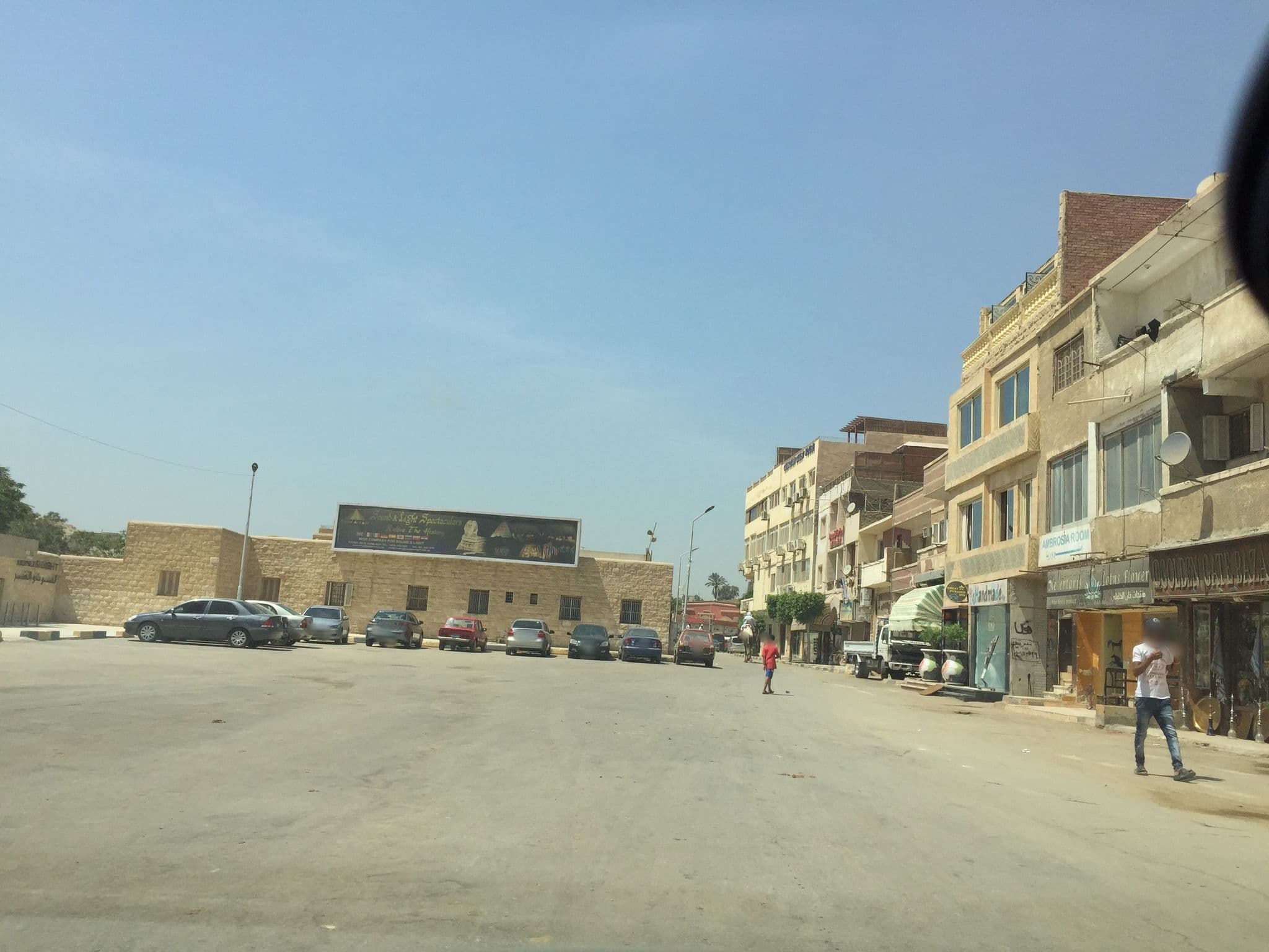 Street view near Panorama Pyramids Inn, Abū an Numrus — © aymanali (CC BY-SA · Mapillary)
