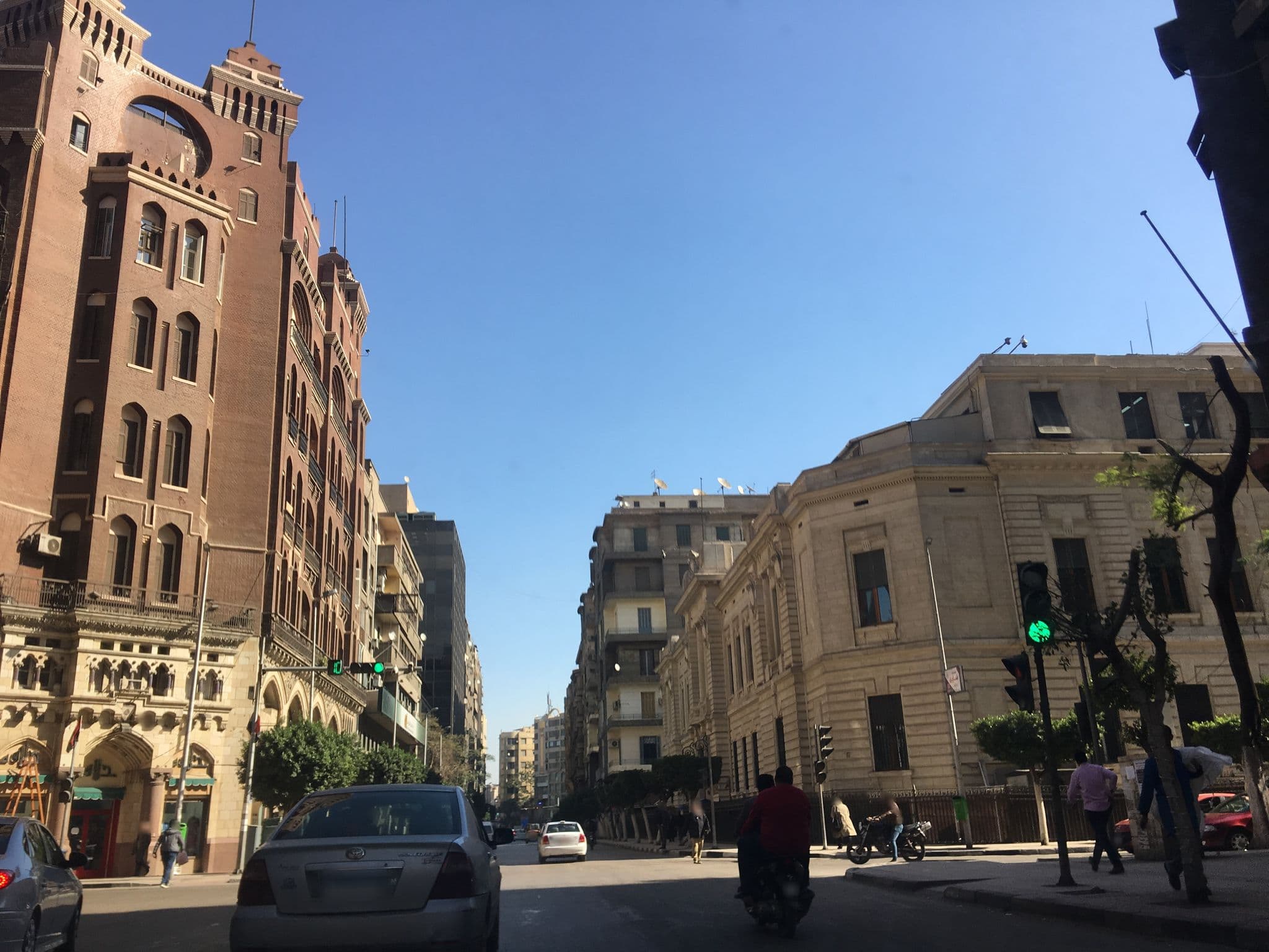 Street view near Alexander Hotel, Cairo — © myoussef87 (CC BY-SA · Mapillary)