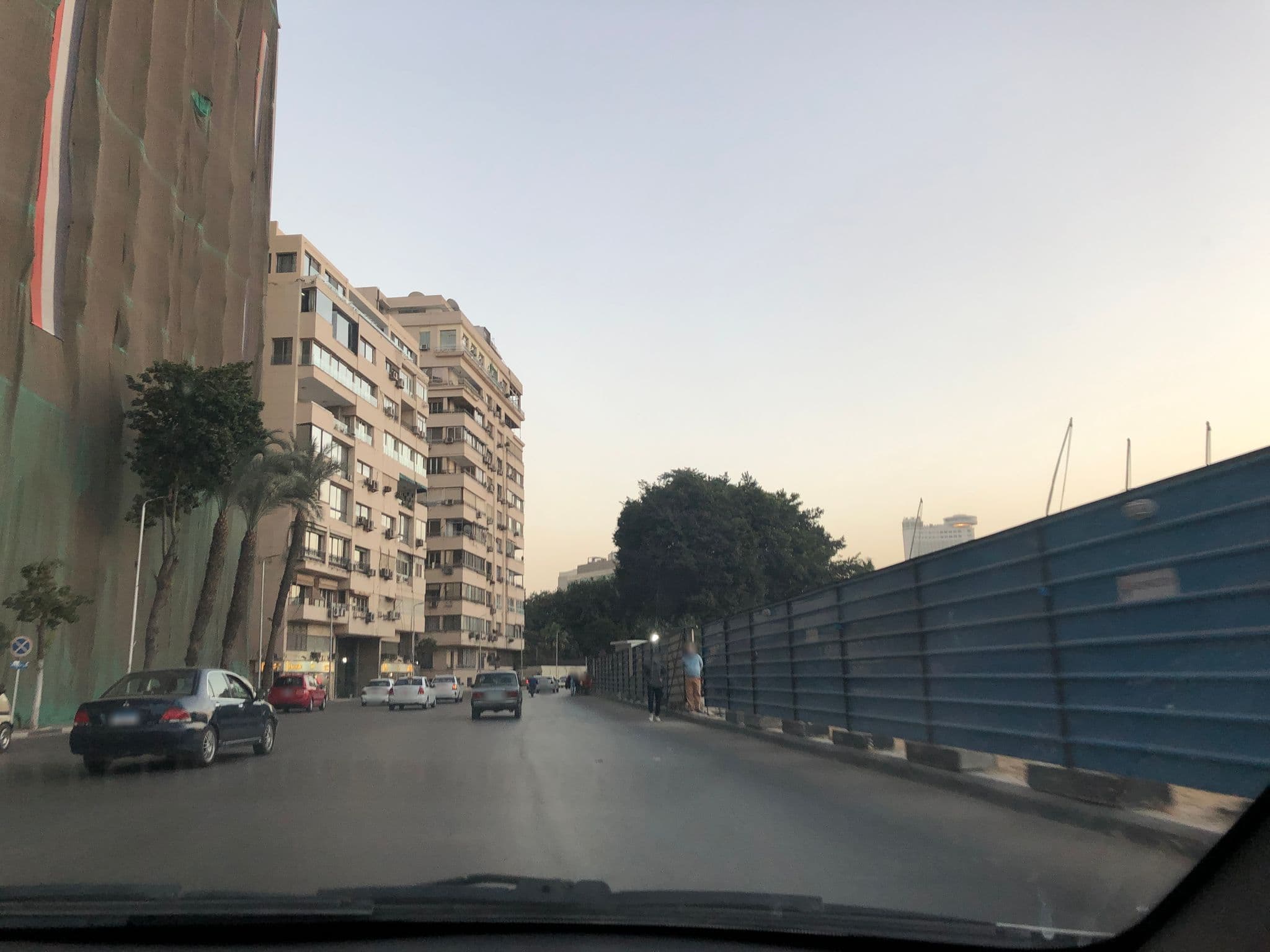Street view near Mandarin Oriental Hotel (UC), Būlāq Abū al ‘Ilā — © emanmehrez (CC BY-SA · Mapillary)
