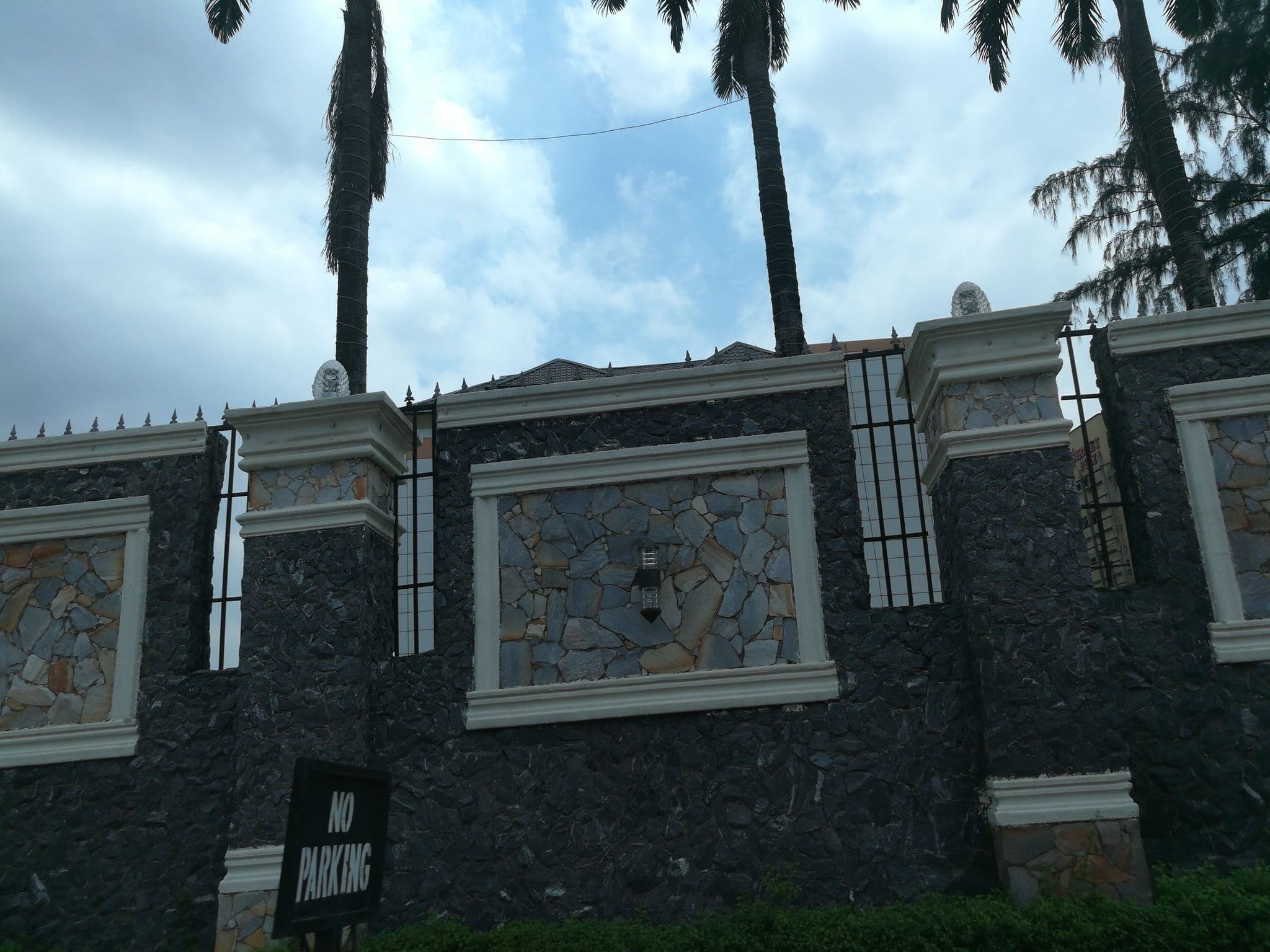 Street view near R&A City Hotels Ltd, Ikeja — © ralebipim (CC BY-SA · Mapillary)
