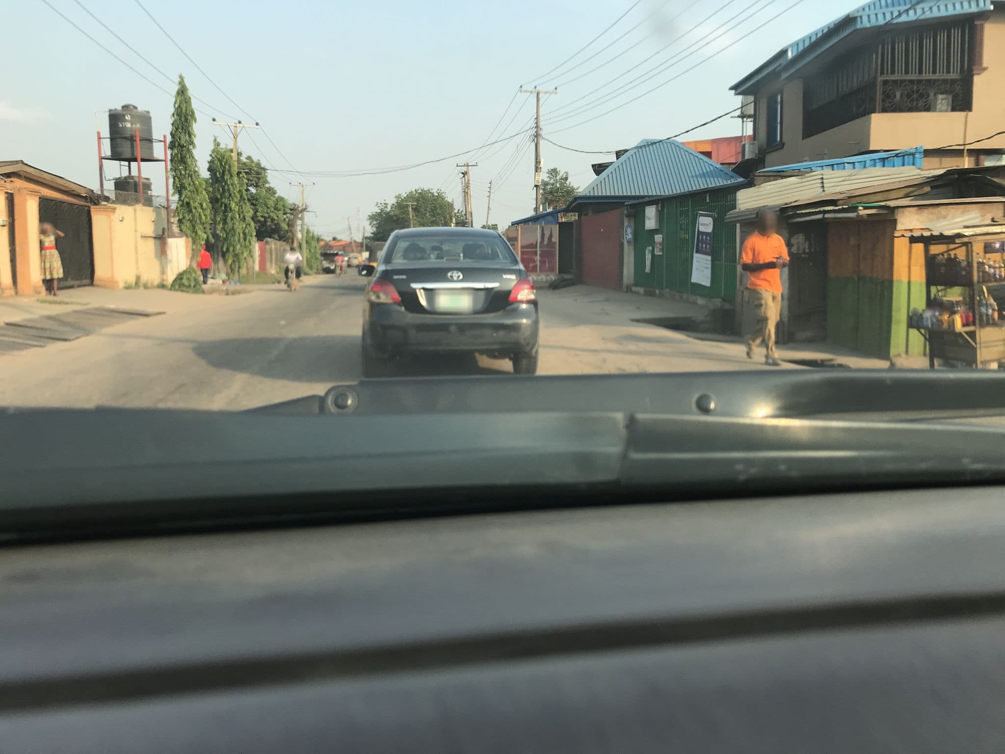 Street view near Regia Luxuria Hotels & Suites, Alimosho — © perryman (CC BY-SA · Mapillary)