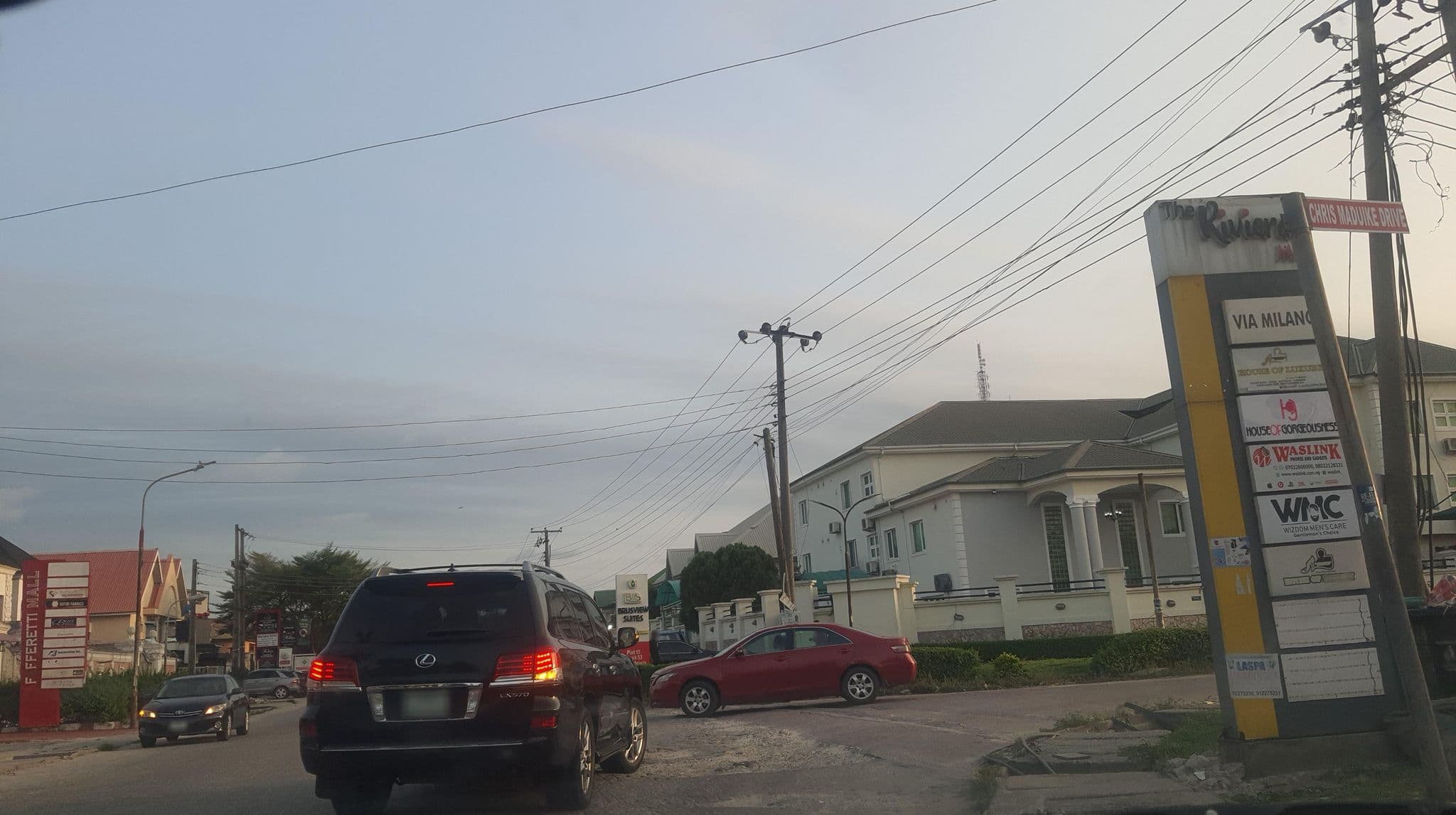 Street view near Brus View Hotel, Lekki — © ayo2022 (CC BY-SA · Mapillary)
