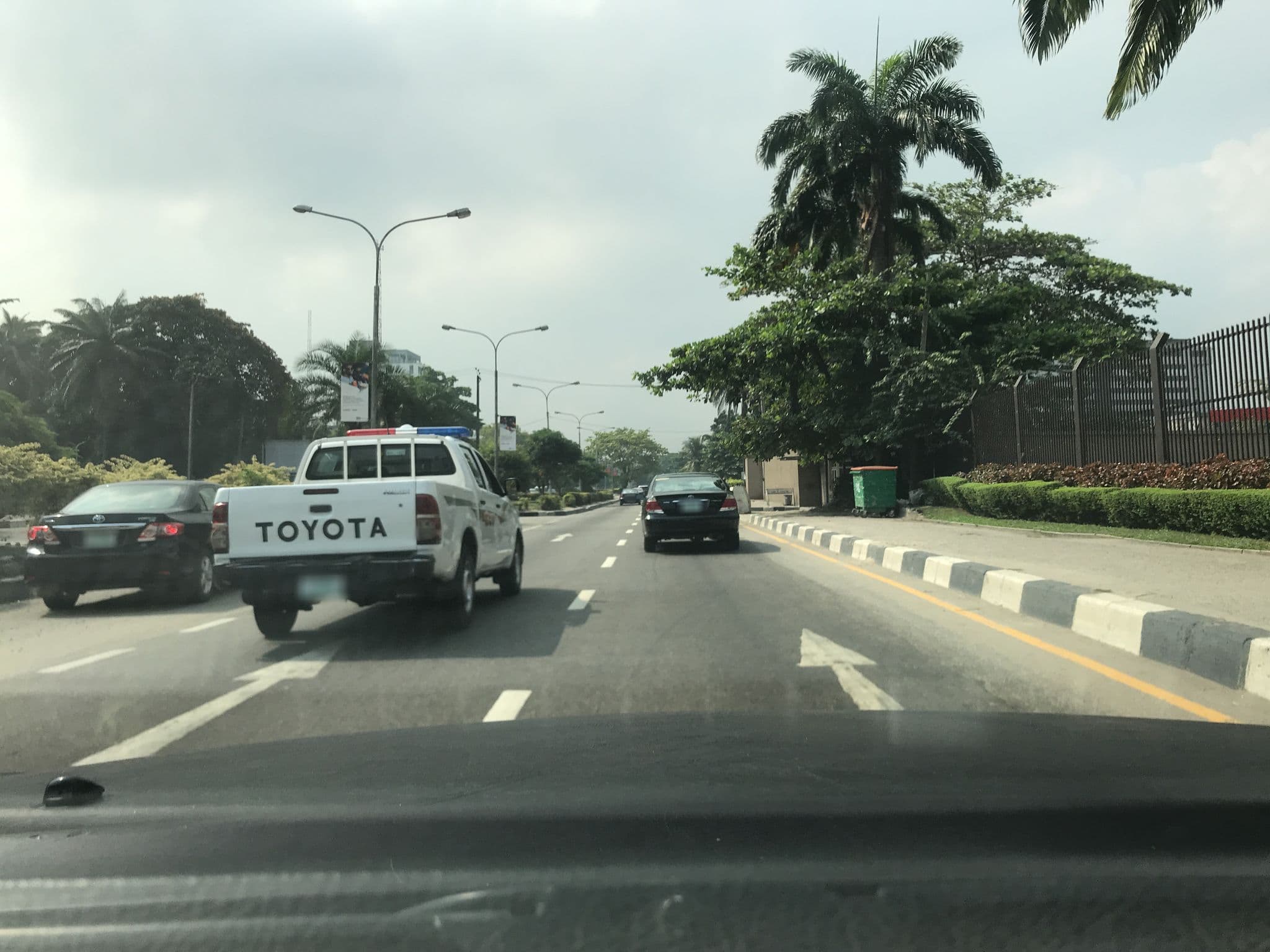 Street view near la cour hotel, Obalende — © perryman (CC BY-SA · Mapillary)