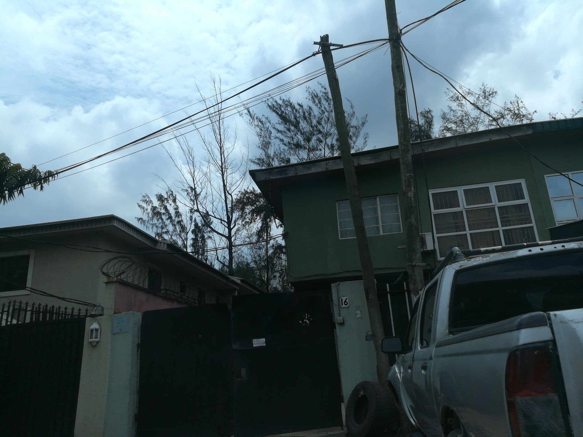 Street view near 思诗酒店, Ikeja — © ralebipim (CC BY-SA · Mapillary)