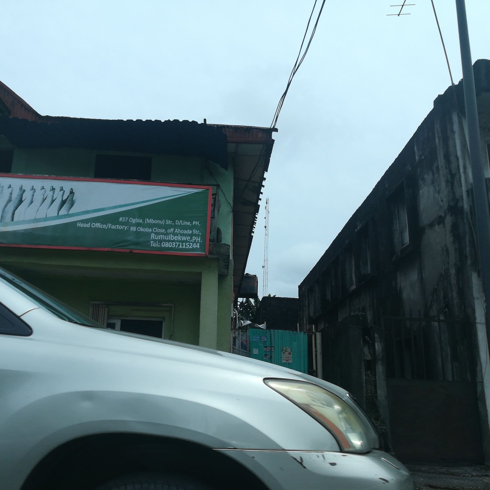 Street view near Sapphire Hotel Limited, Port Harcourt — © ralebipim (CC BY-SA · Mapillary)