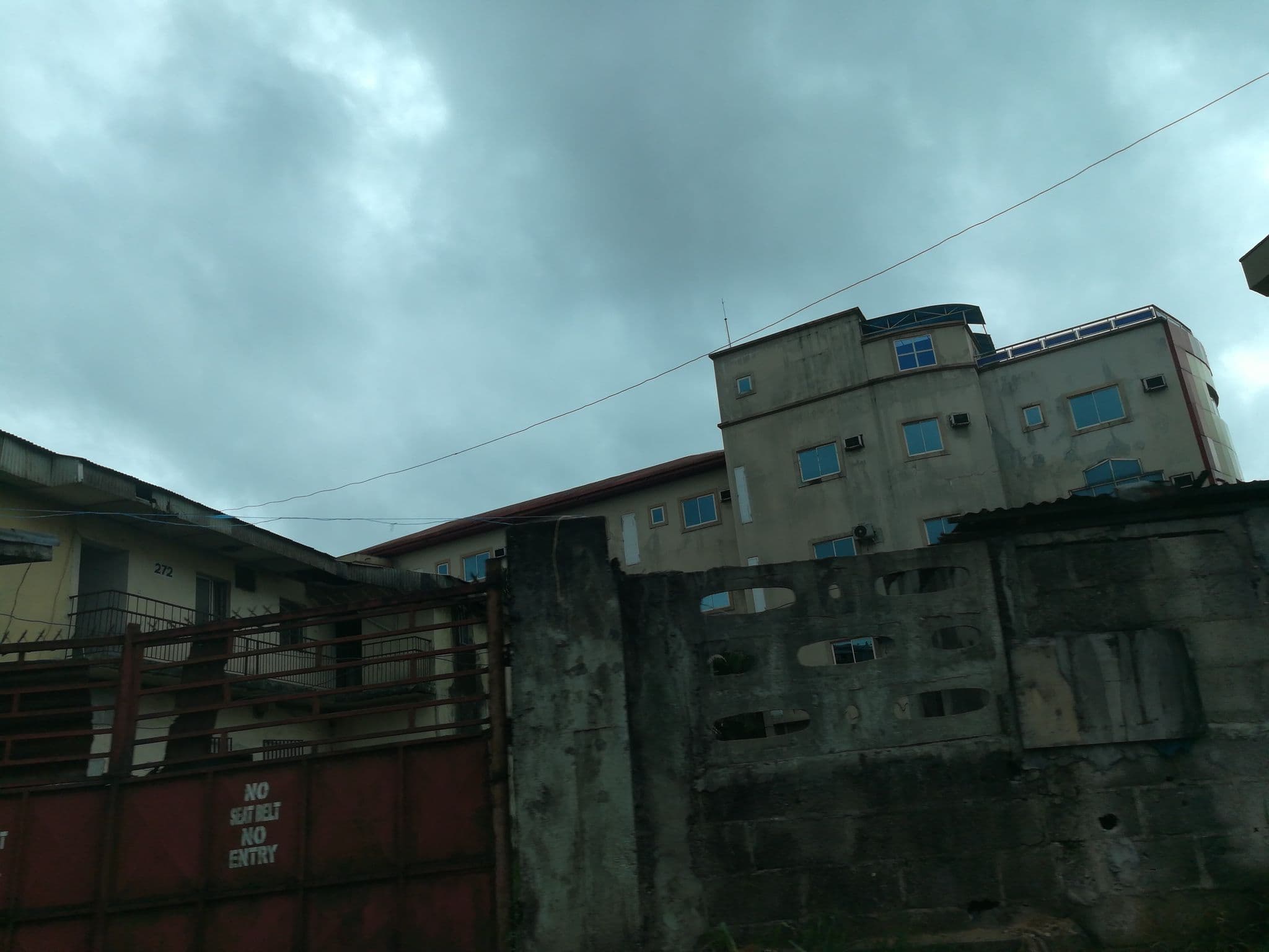 Street view near Claridon Hotel Port Harcourt, Port Harcourt — © ralebipim (CC BY-SA · Mapillary)