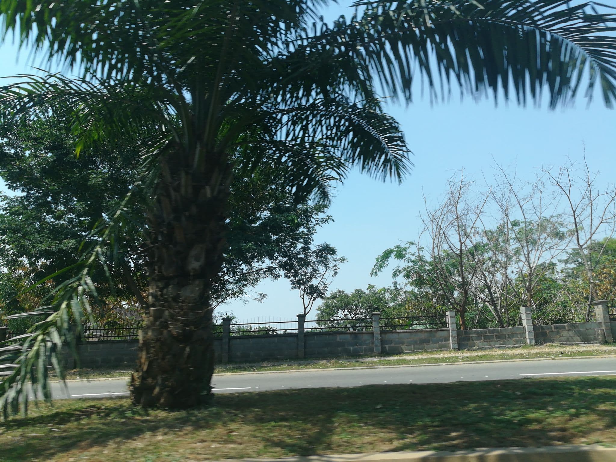 Street view near La Don Hotel, Abuja — © ralebipim (CC BY-SA · Mapillary)