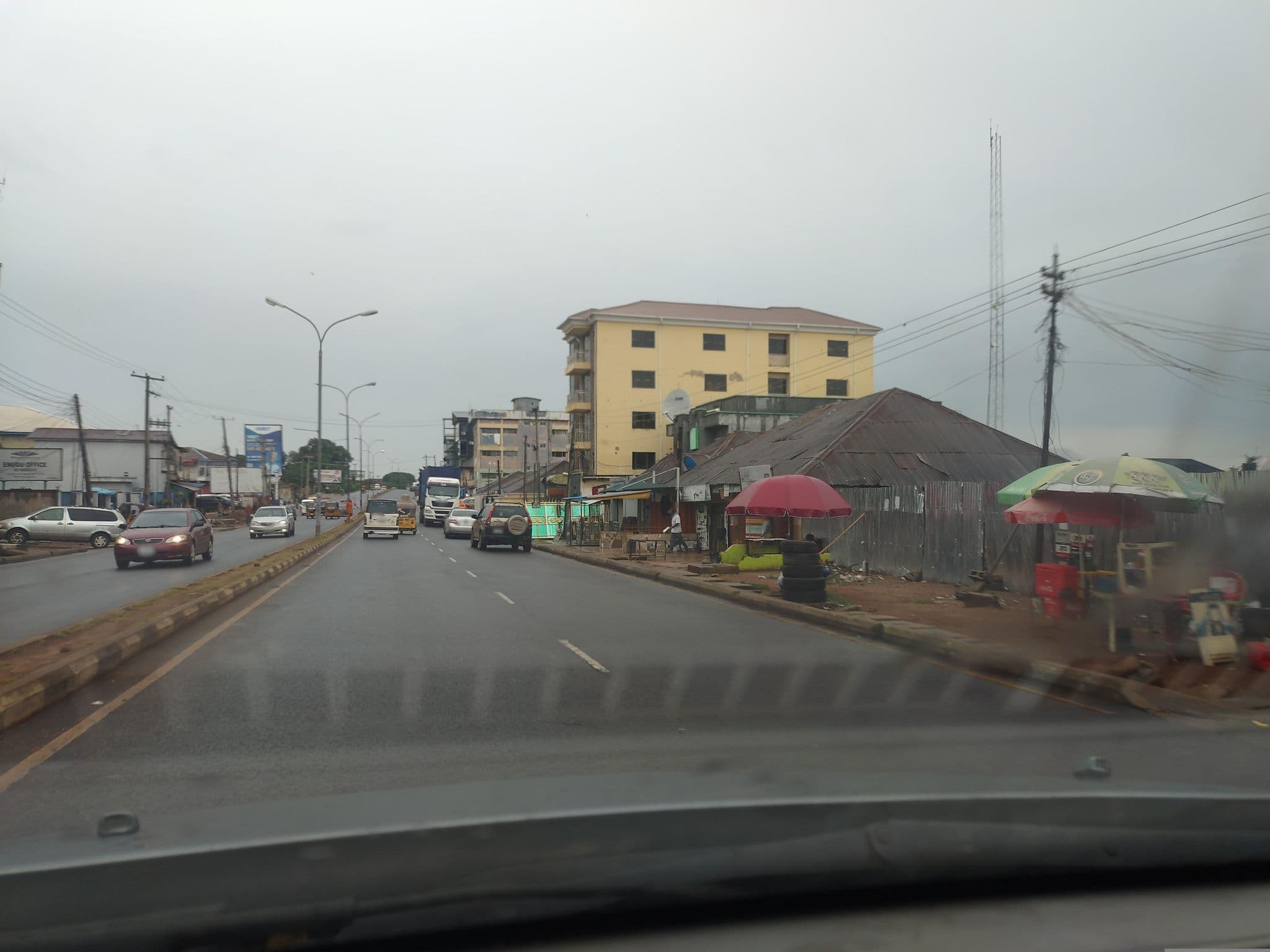 Street view near Quixotel Luxury Rooms & Suites, Enugu — © Obianinulu (CC BY-SA · Mapillary)