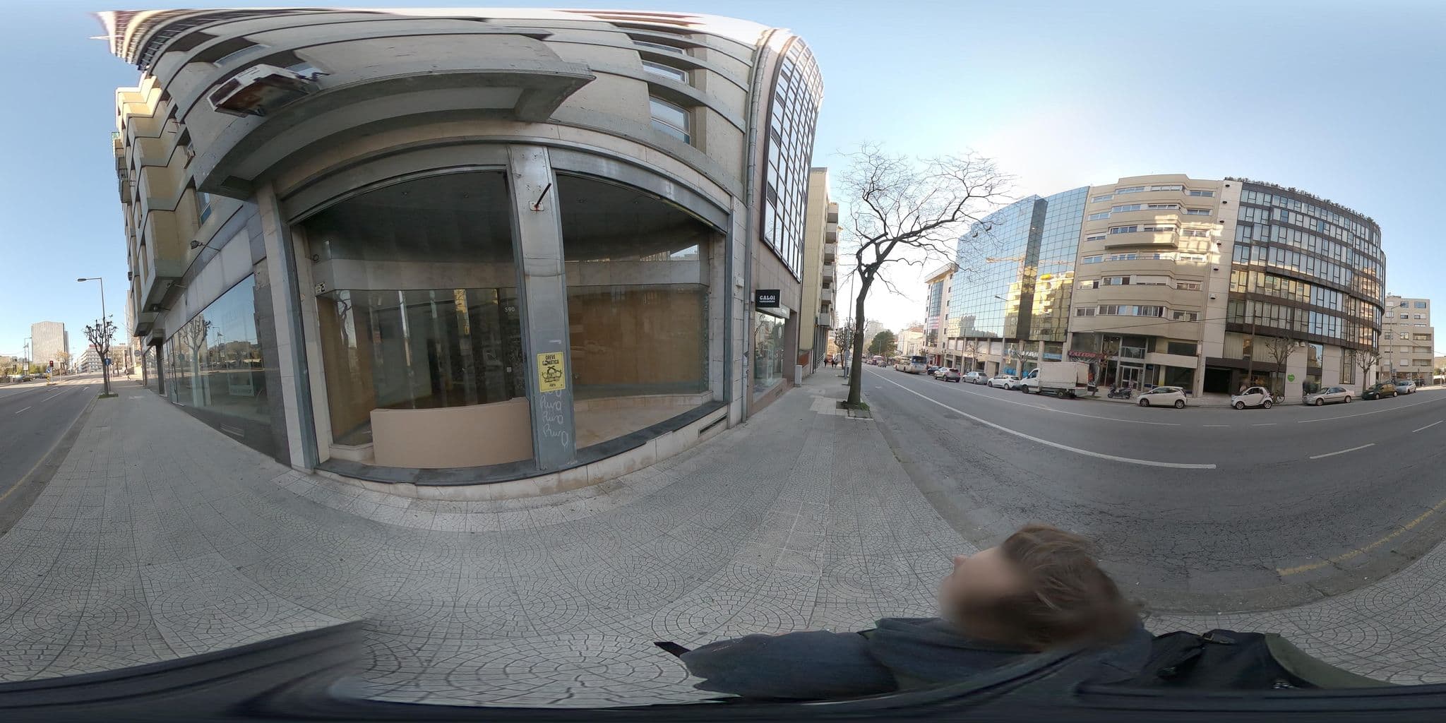 Street view near Three House, Massarelos — © skfd (CC BY-SA · Mapillary)