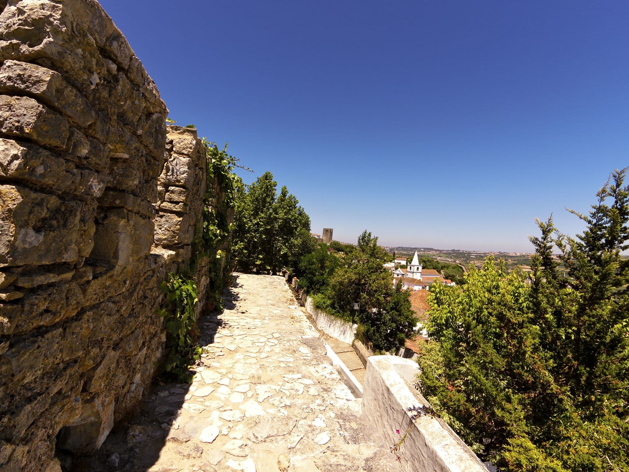 Street view near Casal da Eira Branca, Óbidos — © zors1843 (CC BY-SA · Mapillary)