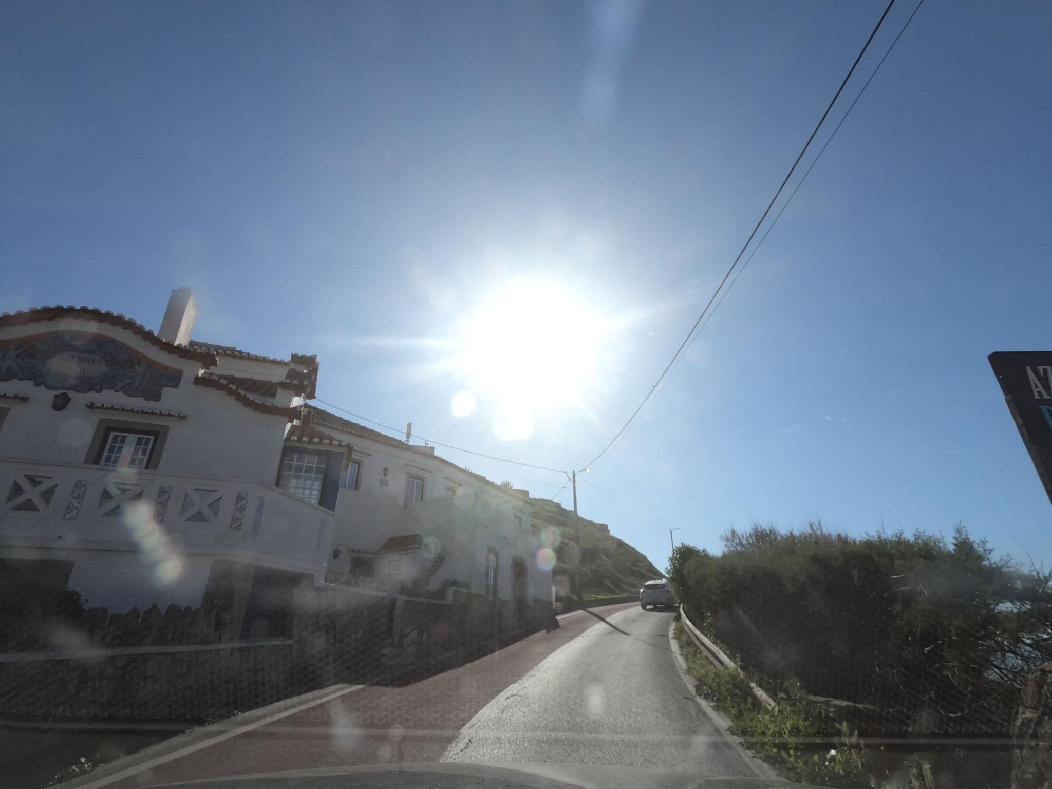 Street view near Azenhas do Mar Village, Fontanelas — © filohipo (CC BY-SA · Mapillary)