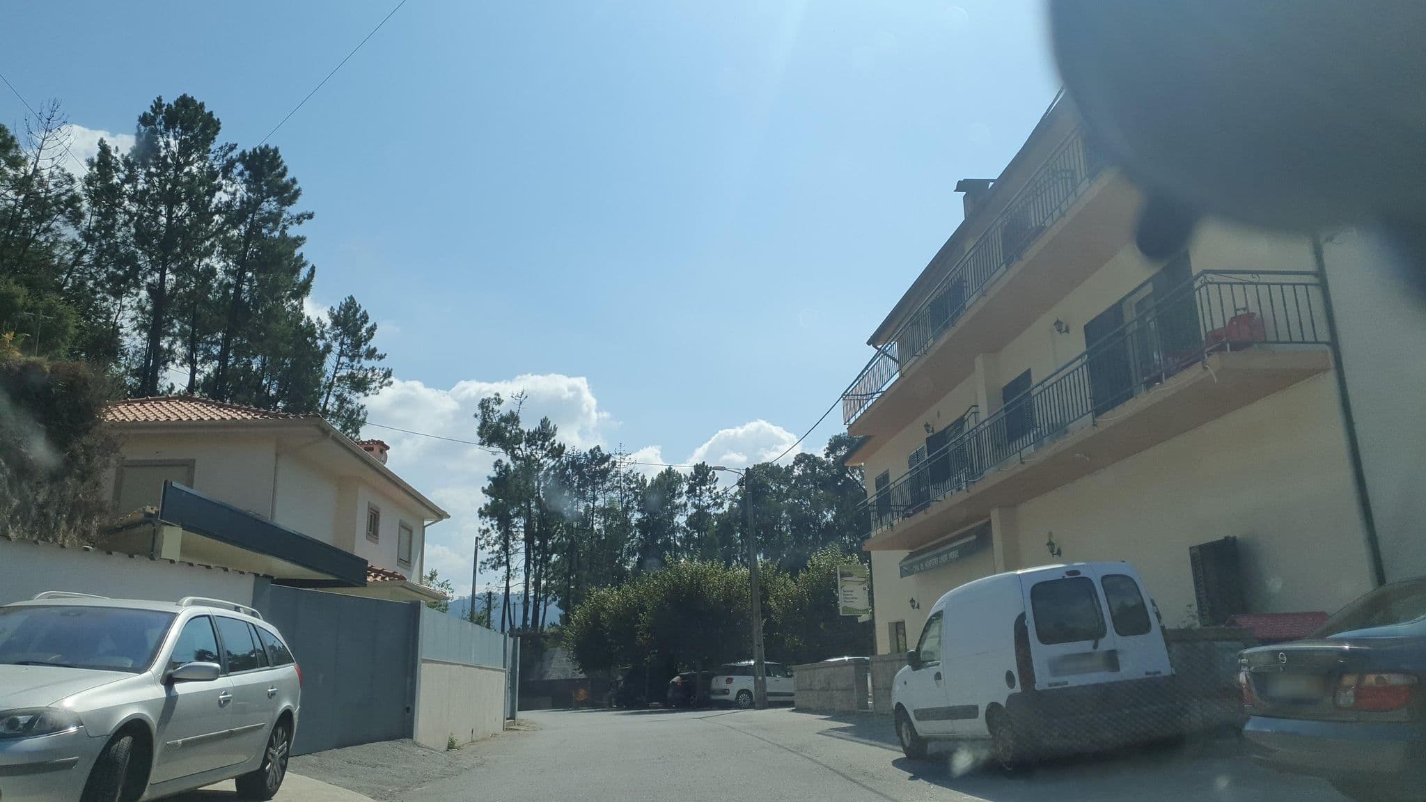 Street view near Lindo Verde, Vieira do Minho — © Barreiros (CC BY-SA · Mapillary)