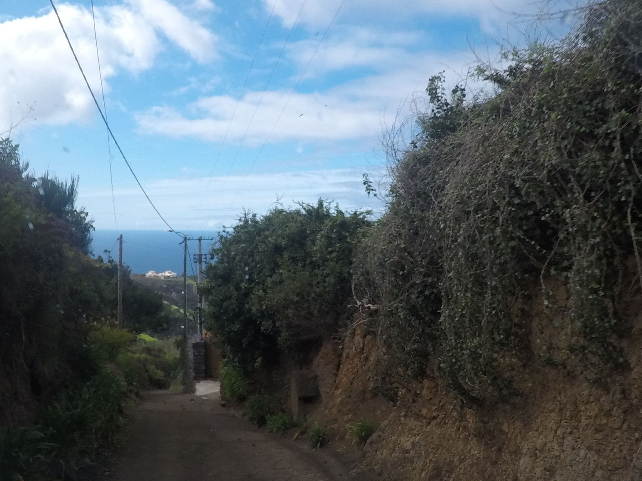 Street view near Casa amarela, Fajã da Ovelha — © nunocaldeira (CC BY-SA · Mapillary)