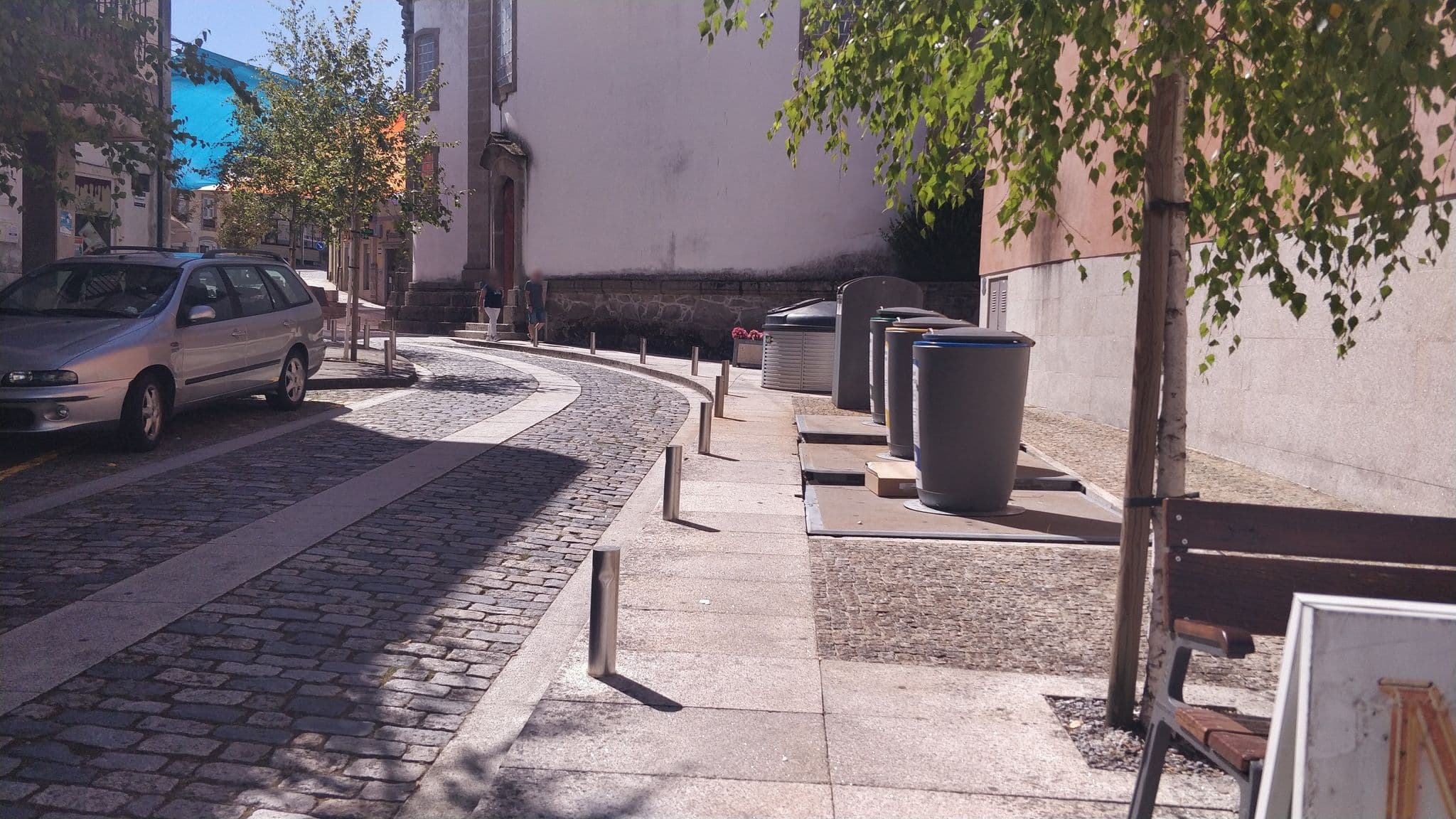 Street view near Residencial Tavares, Arcos de Valdevez — © jpcosteira (CC BY-SA · Mapillary)
