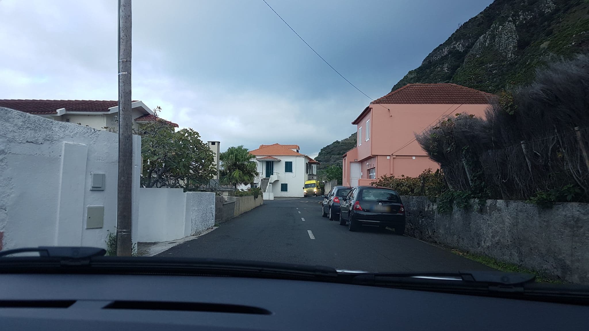 Street view near Campo & Mar Apartments, Porto Moniz — © vorwaertsimmer (CC BY-SA · Mapillary)
